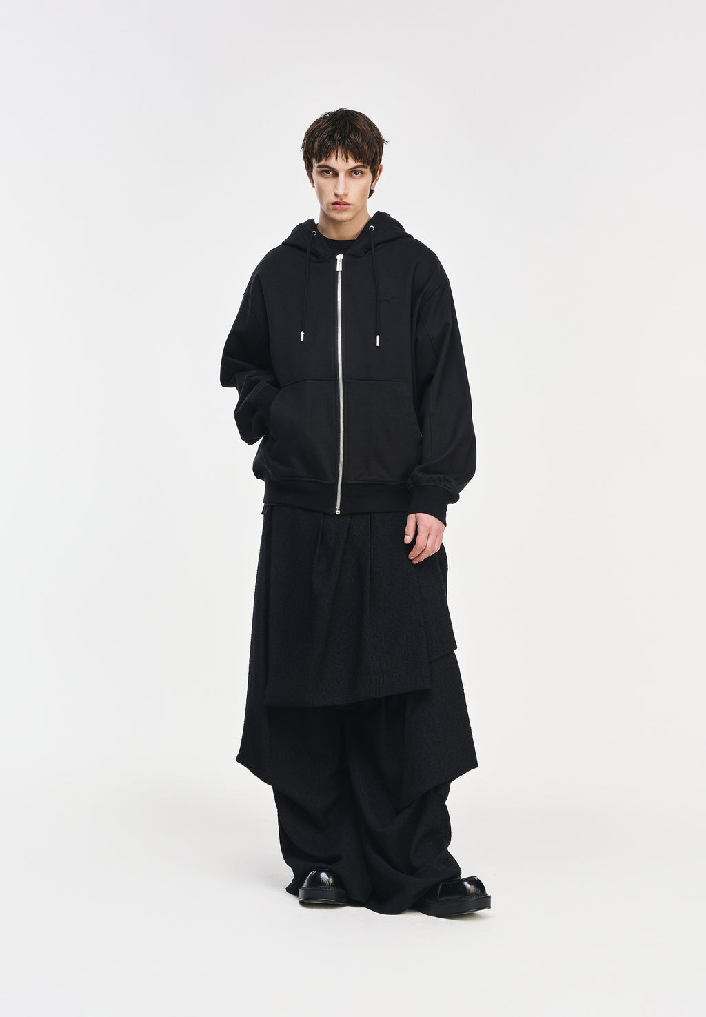 SONGZIO COLLECTION BLACK EYES HOOD ZIP UP