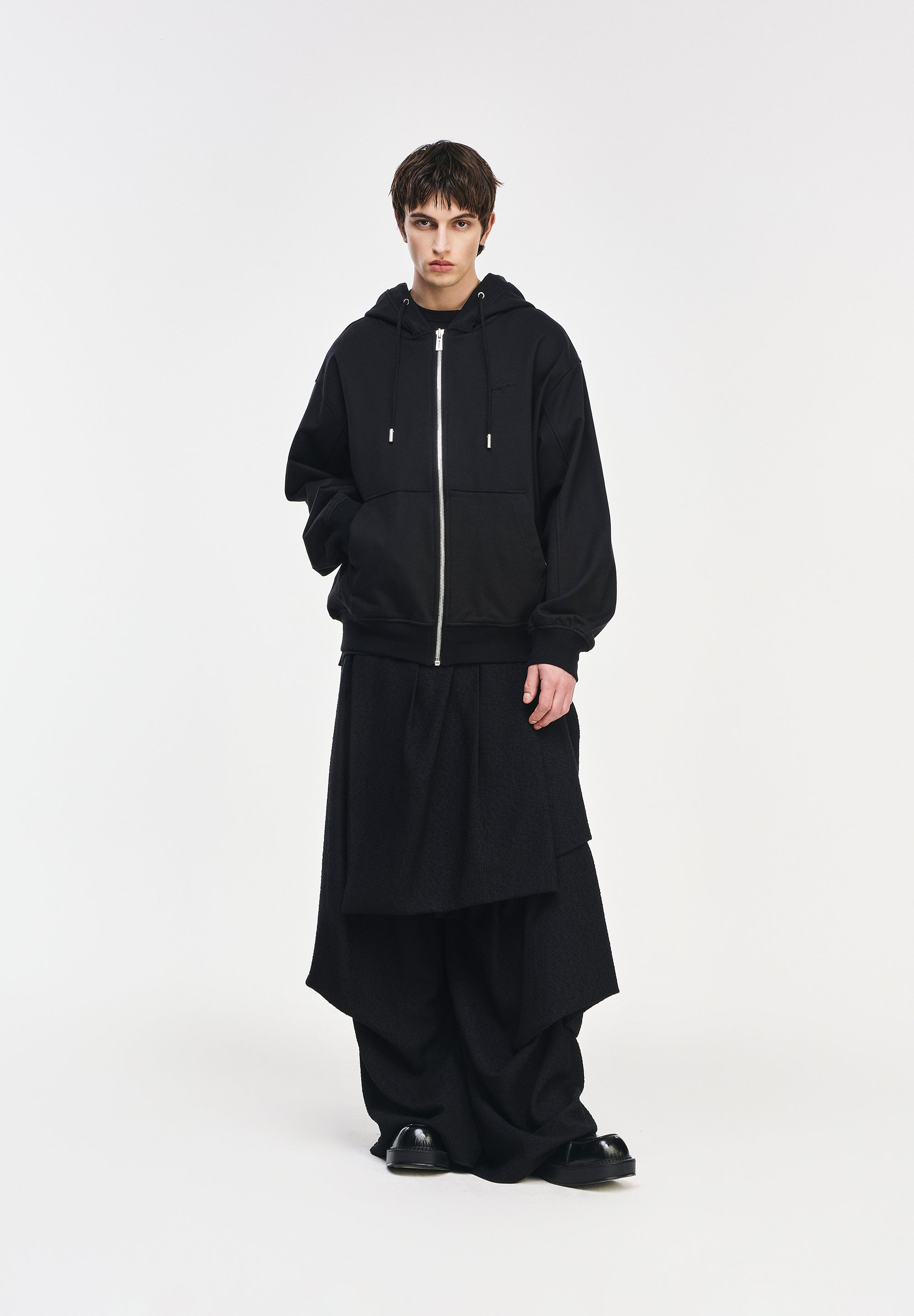 SONGZIO COLLECTION BLACK EYES HOOD ZIP UP