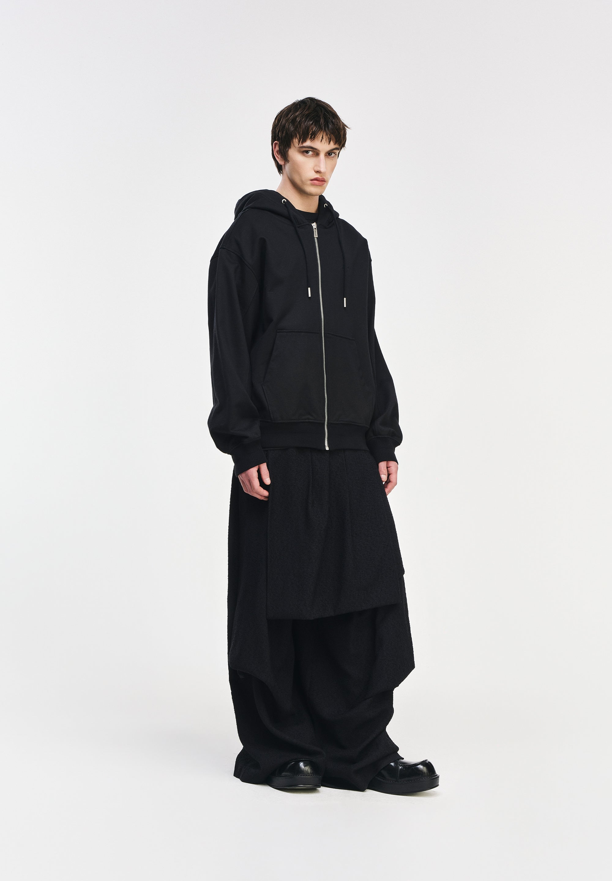 SONGZIO COLLECTION BLACK EYES HOOD ZIP UP