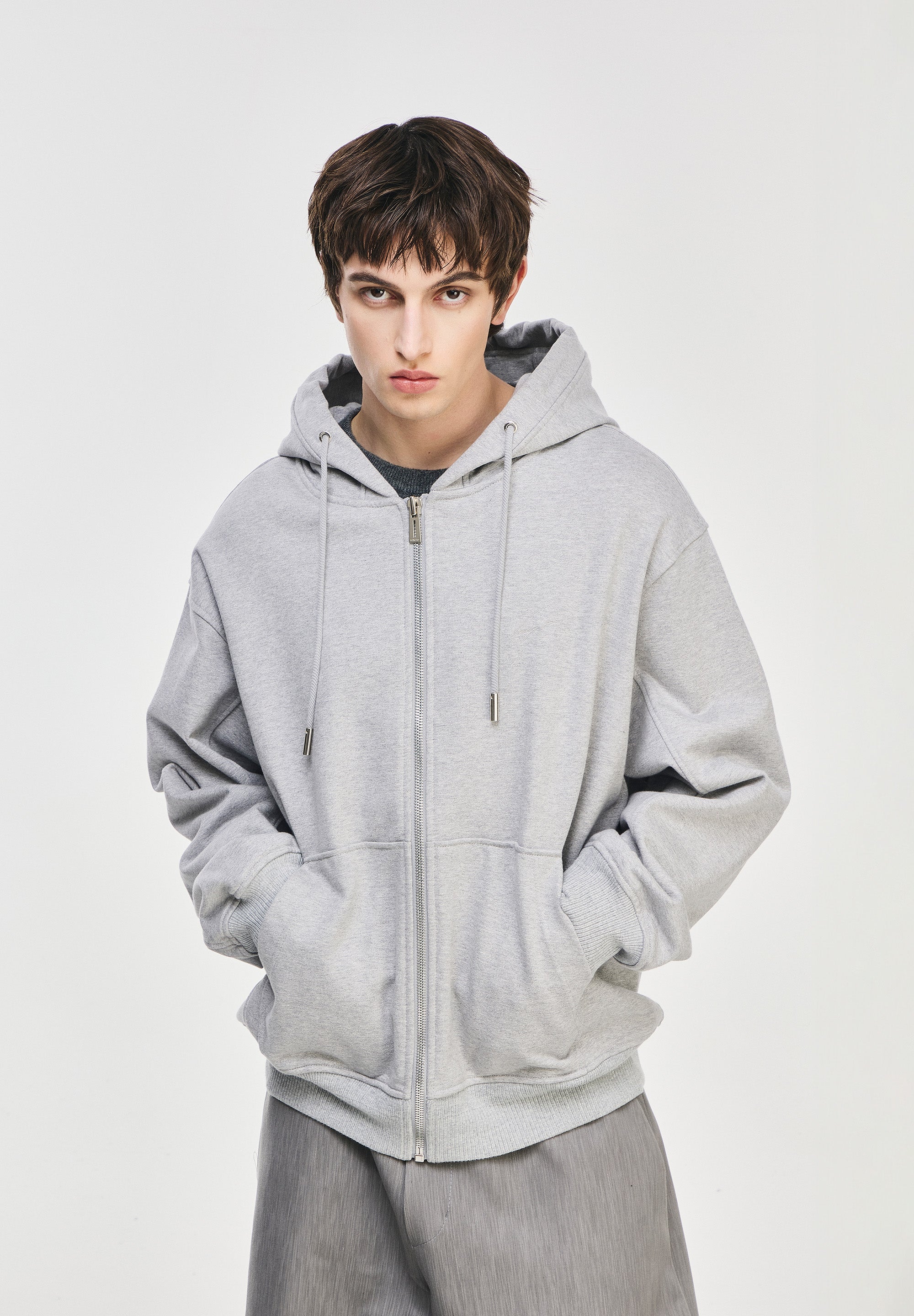 SONGZIO COLLECTION BLACK EYES HOOD ZIP UP