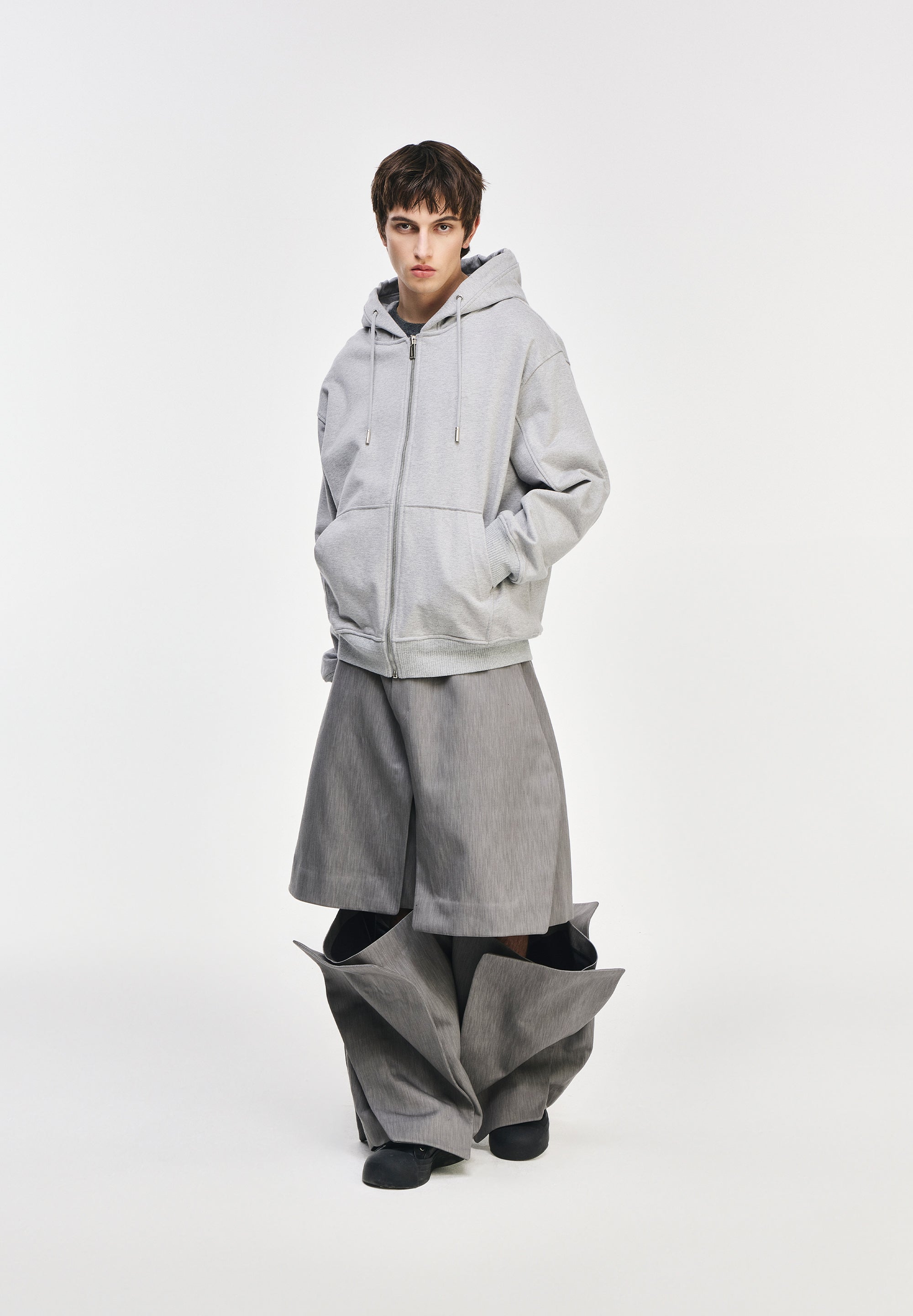SONGZIO COLLECTION BLACK EYES HOOD ZIP UP
