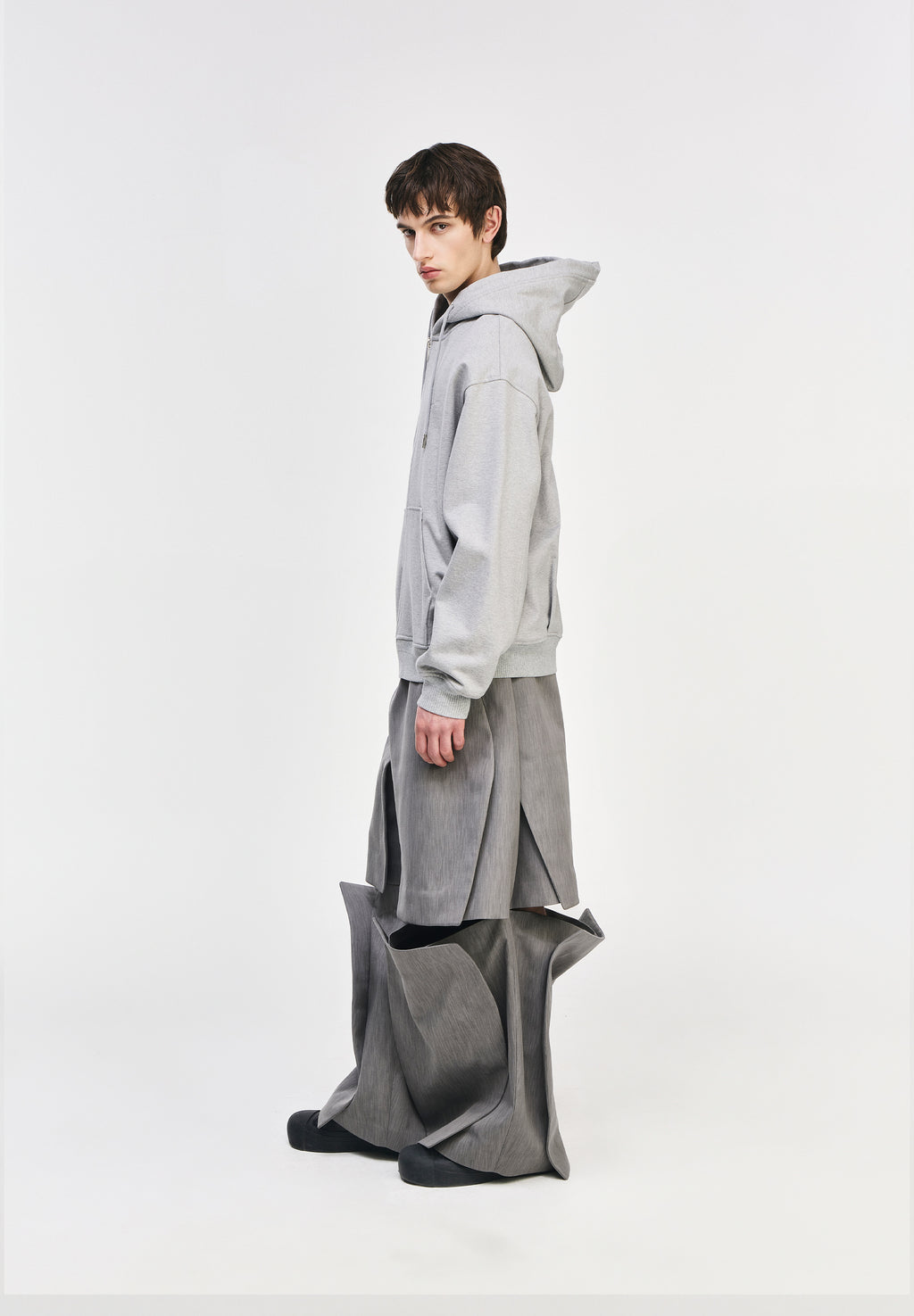 SONGZIO COLLECTION BLACK EYES HOOD ZIP UP