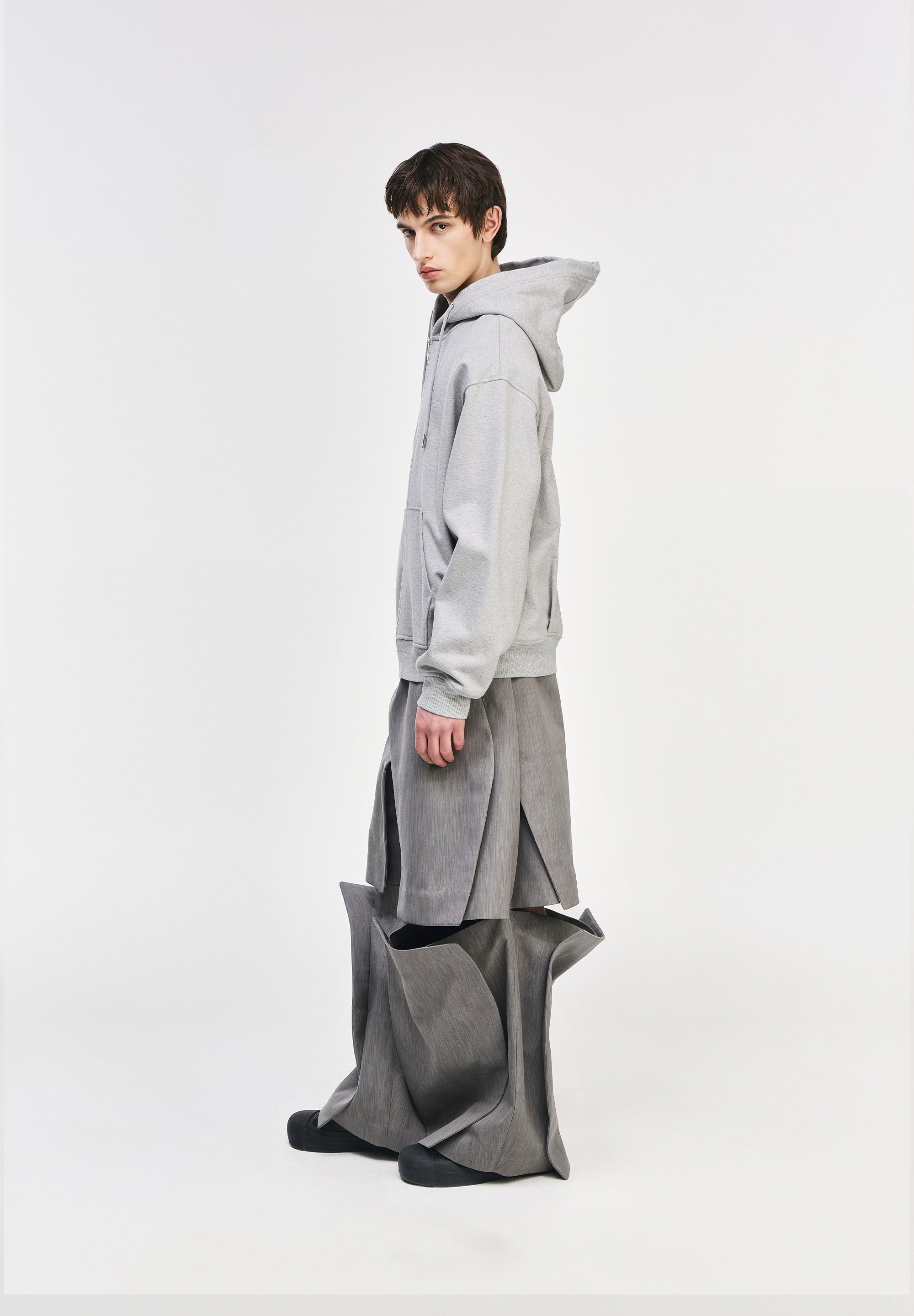 SONGZIO COLLECTION BLACK EYES HOOD ZIP UP