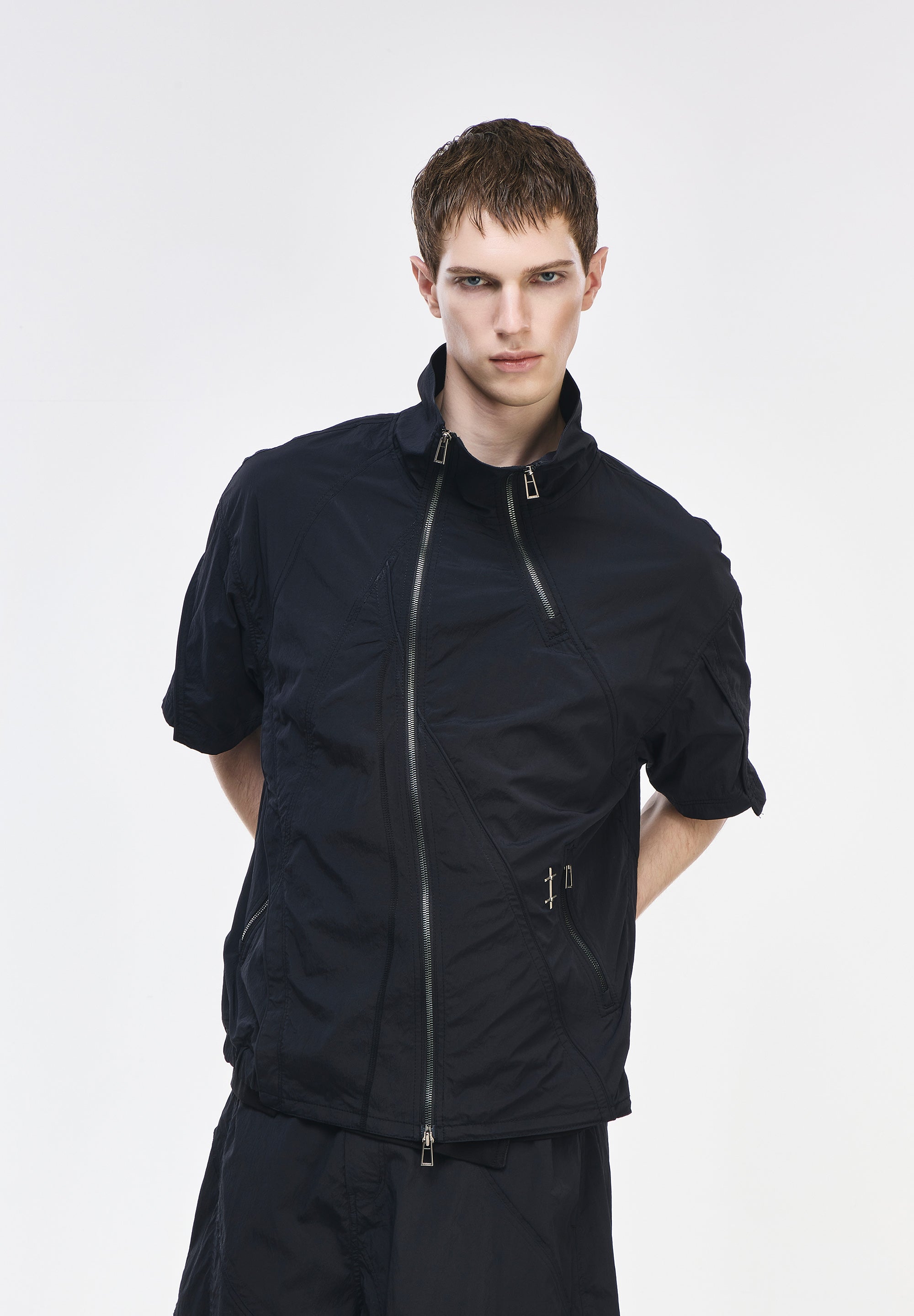 ASCENT HIGH-NECK HALF JUMPER