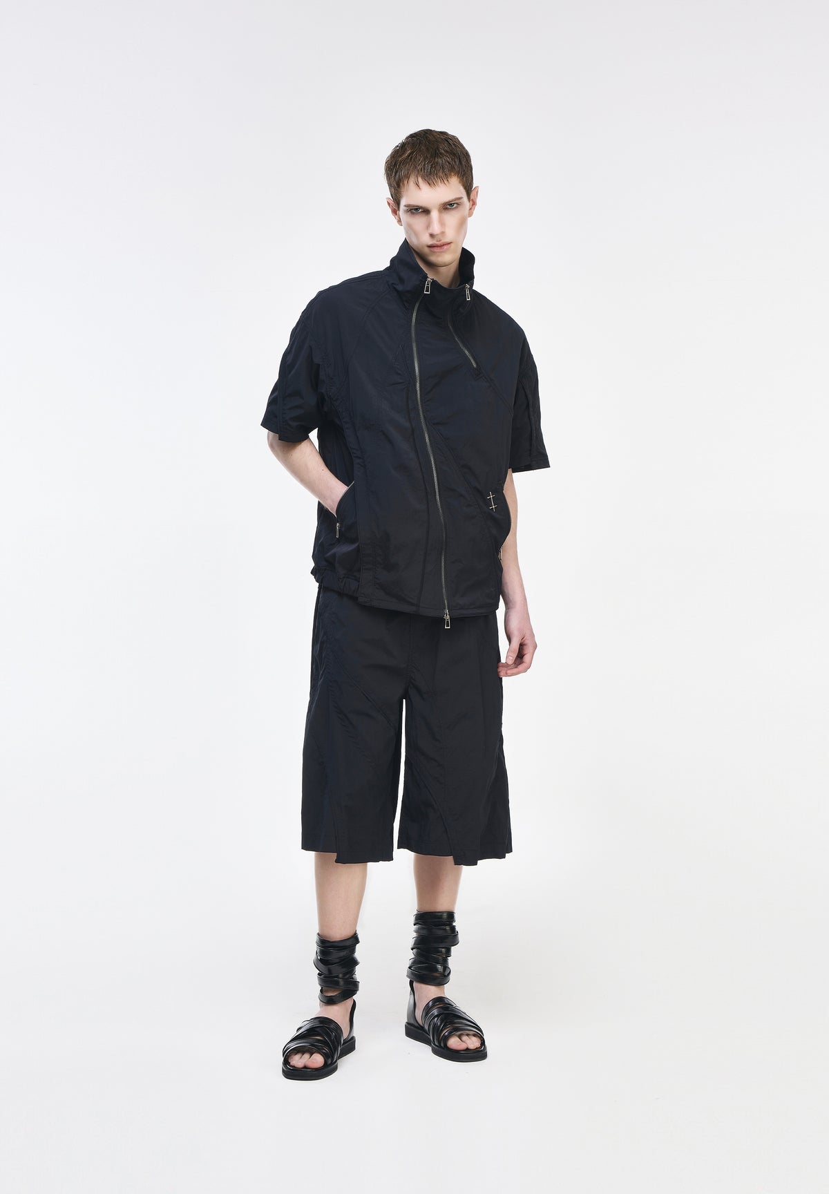 ASCENT HIGH-NECK HALF JUMPER