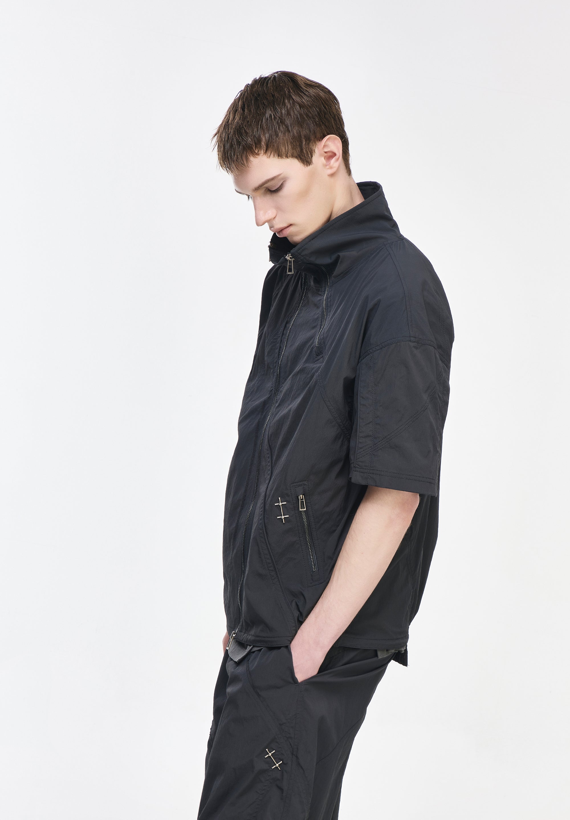 ASCENT HIGH-NECK HALF JUMPER