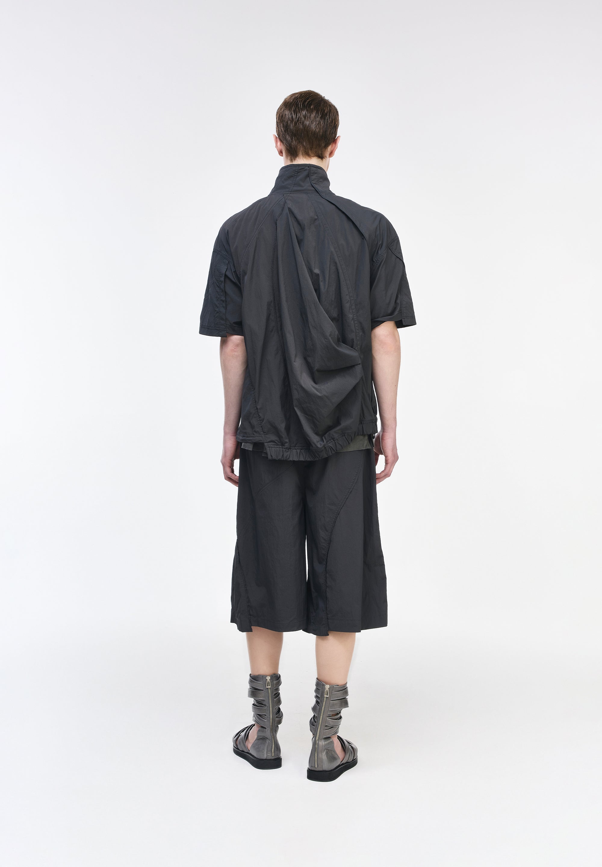 ASCENT HIGH-NECK HALF JUMPER
