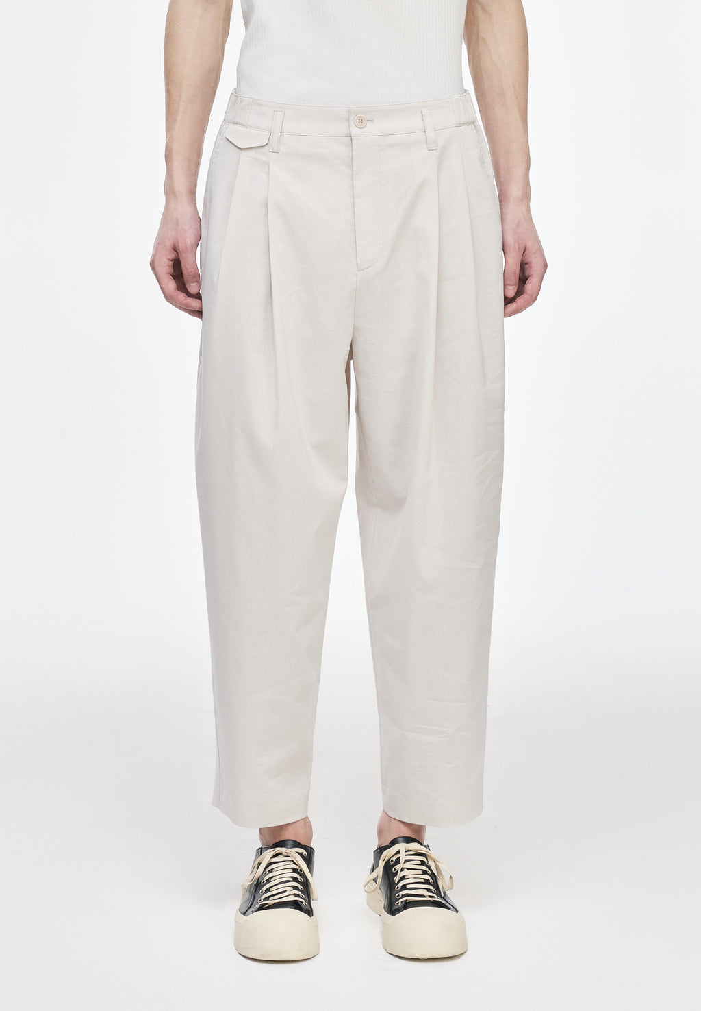 LINEN VOLUME CARROT PANTS