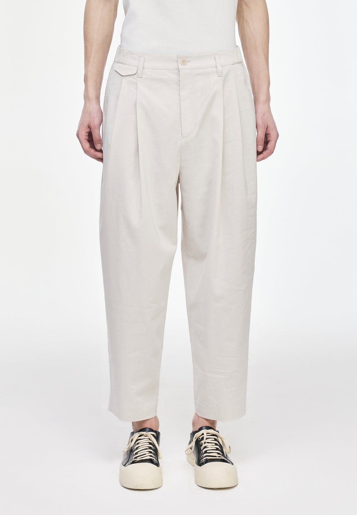 LINEN VOLUME CARROT PANTS