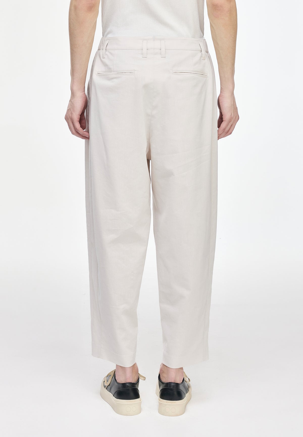 LINEN VOLUME CARROT PANTS