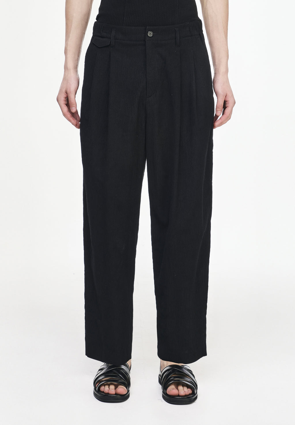 PLEATS VOLUME CARROT PANTS