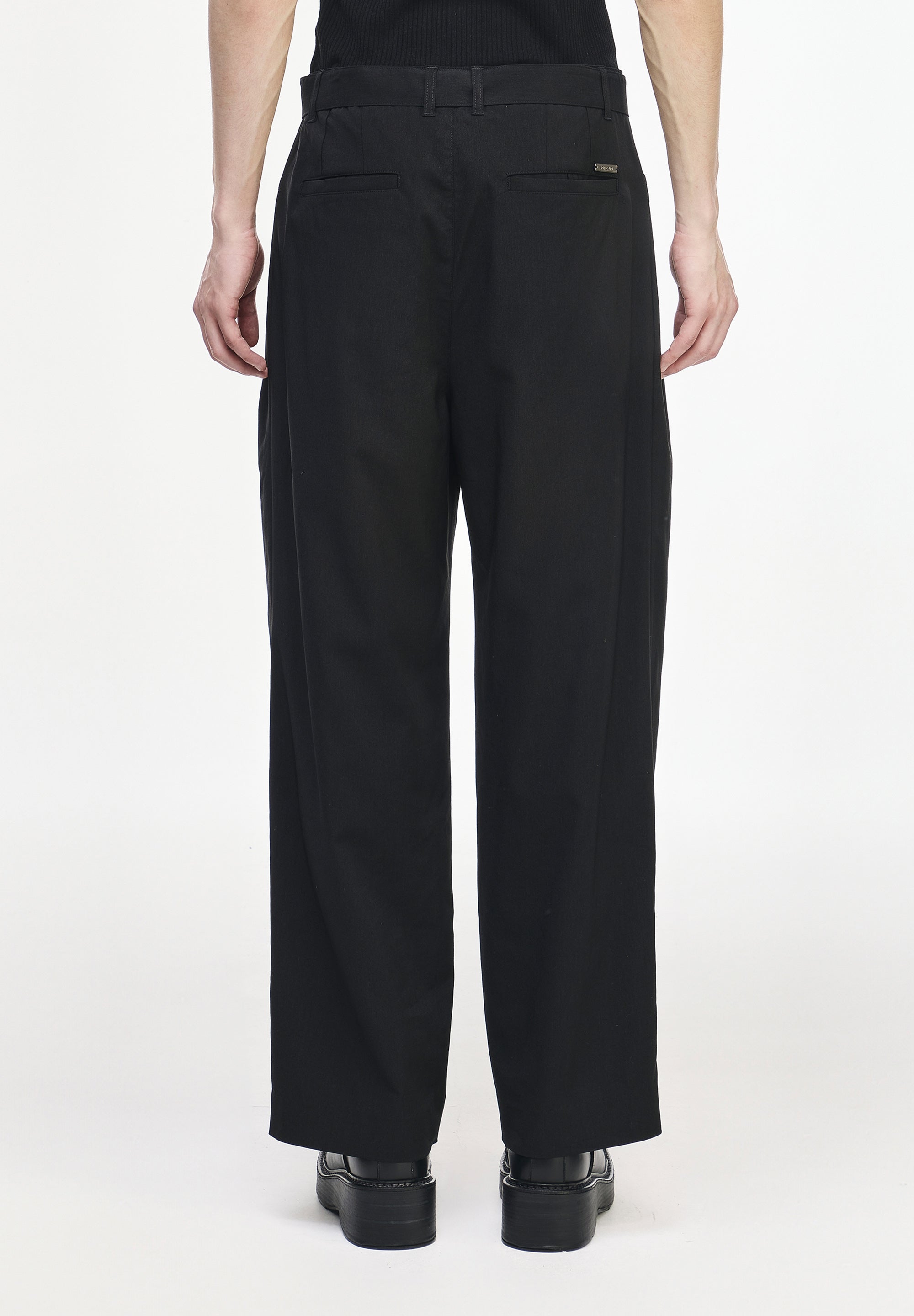 LEVEL VOLUME STRAIGHT PANTS