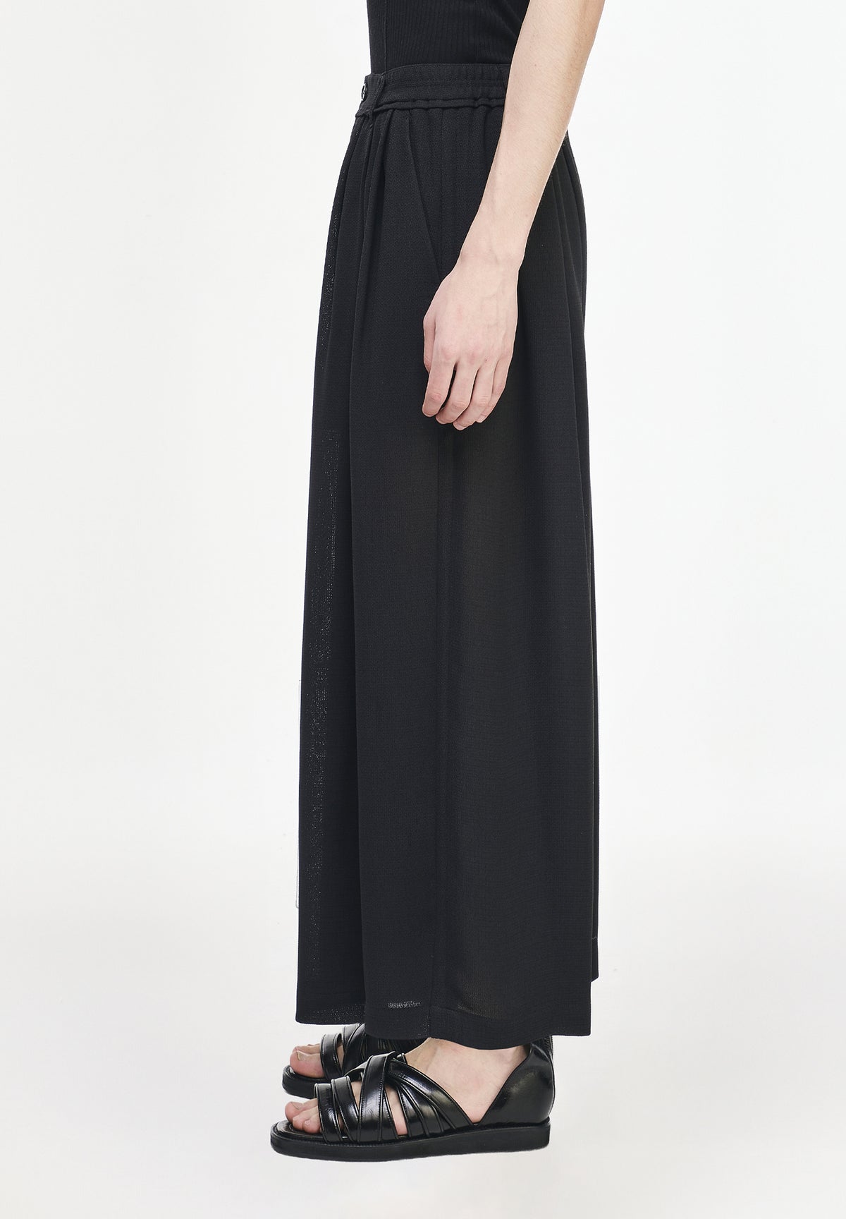 MULTI TUCK STRING CROP WIDE PANTS