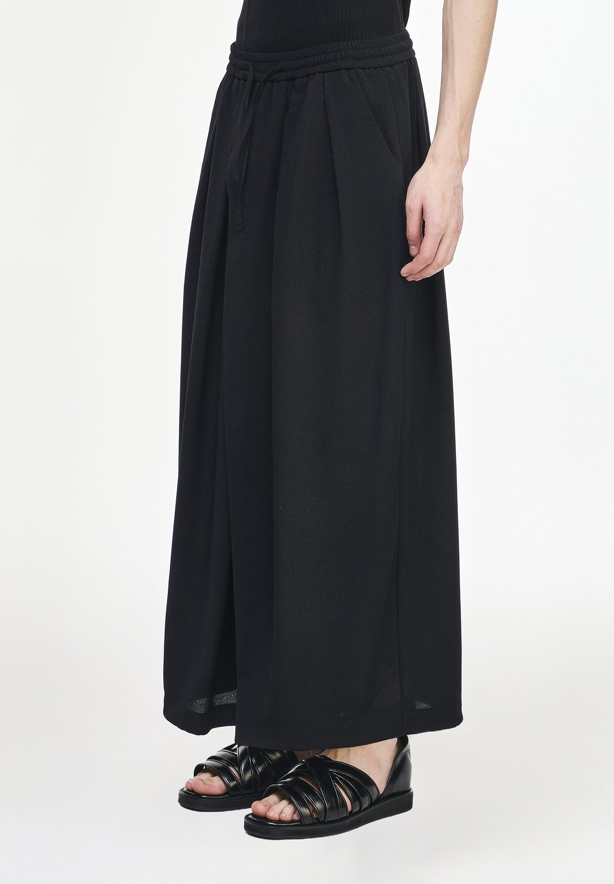 ASYMMETRIC CROP WIDE PANTS