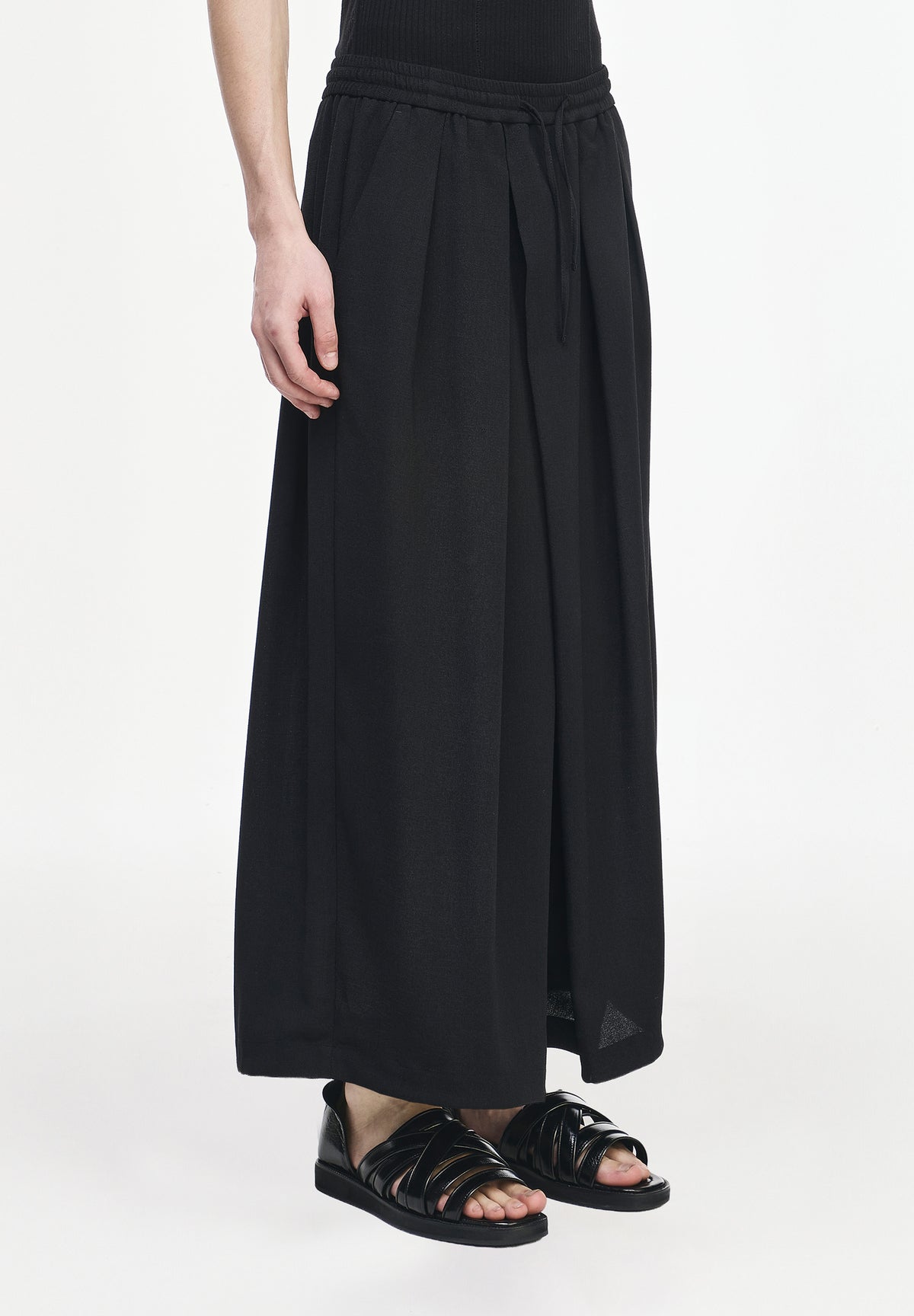 ASYMMETRIC CROP WIDE PANTS