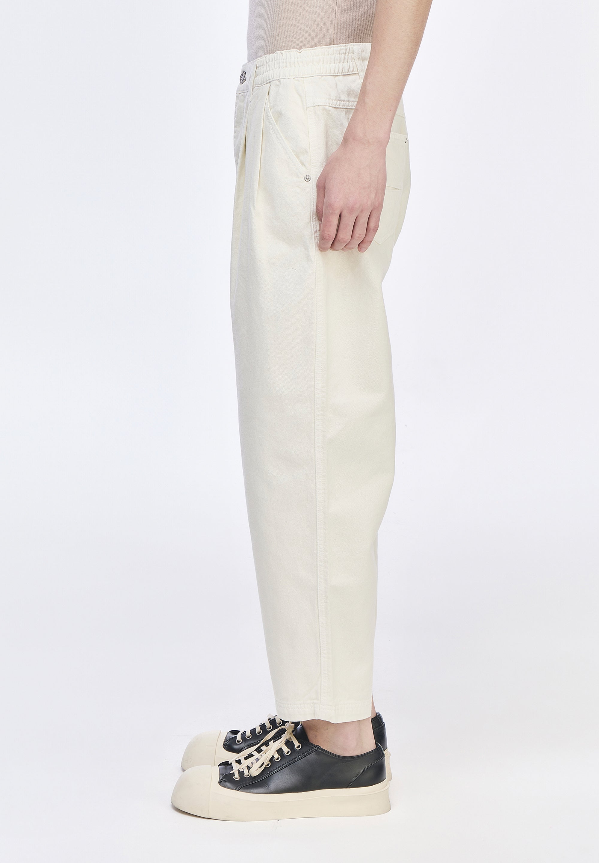 CURVED VOLUME CARROT DENIM