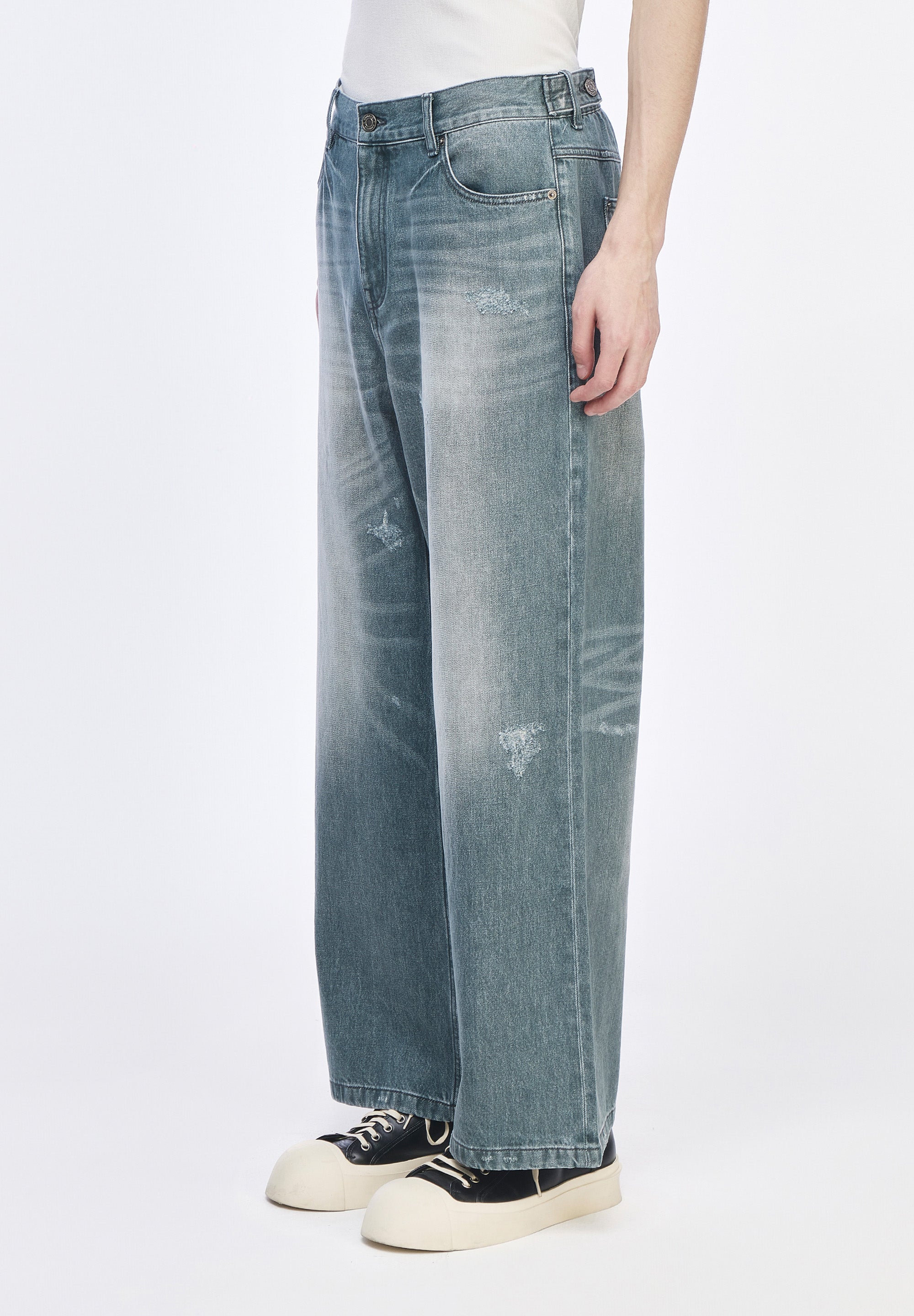 STONE WASHED FLARE DENIM