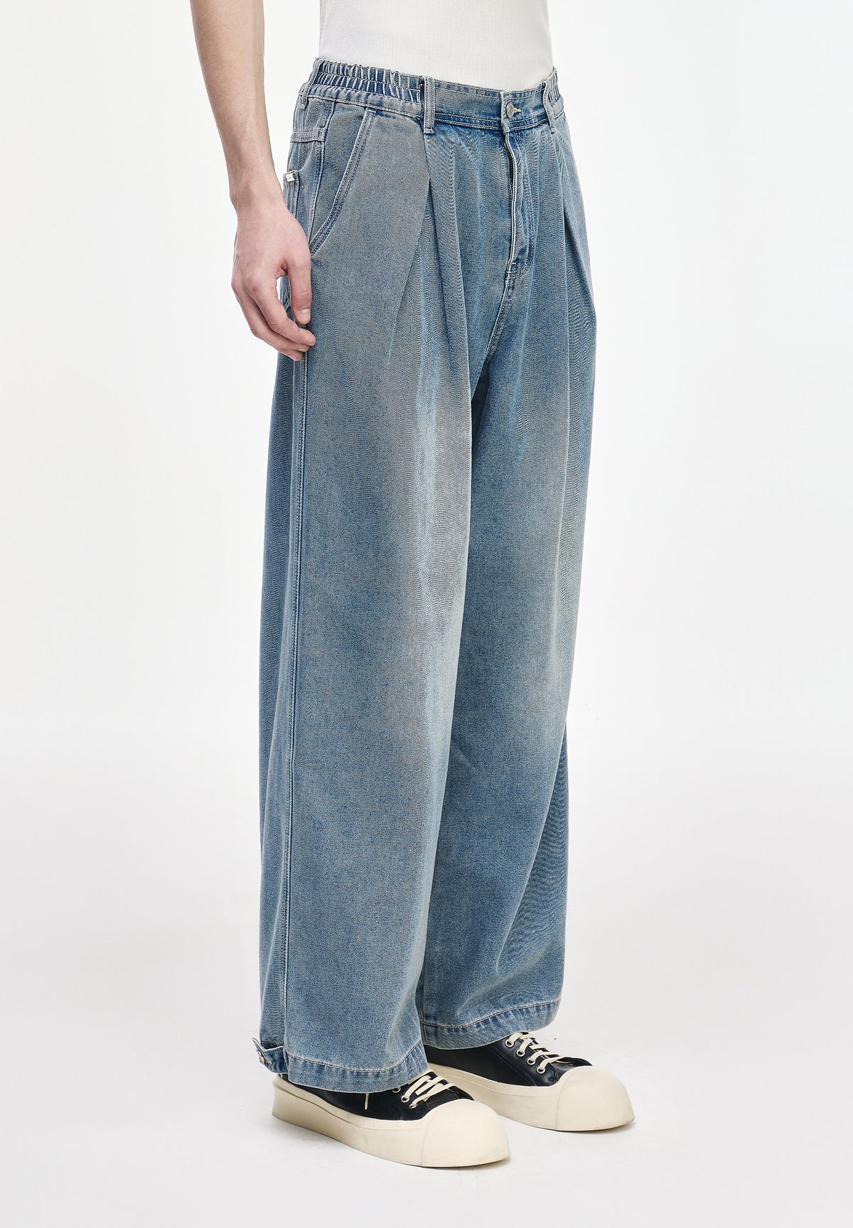 CROSS TUCK WIDE DENIM
