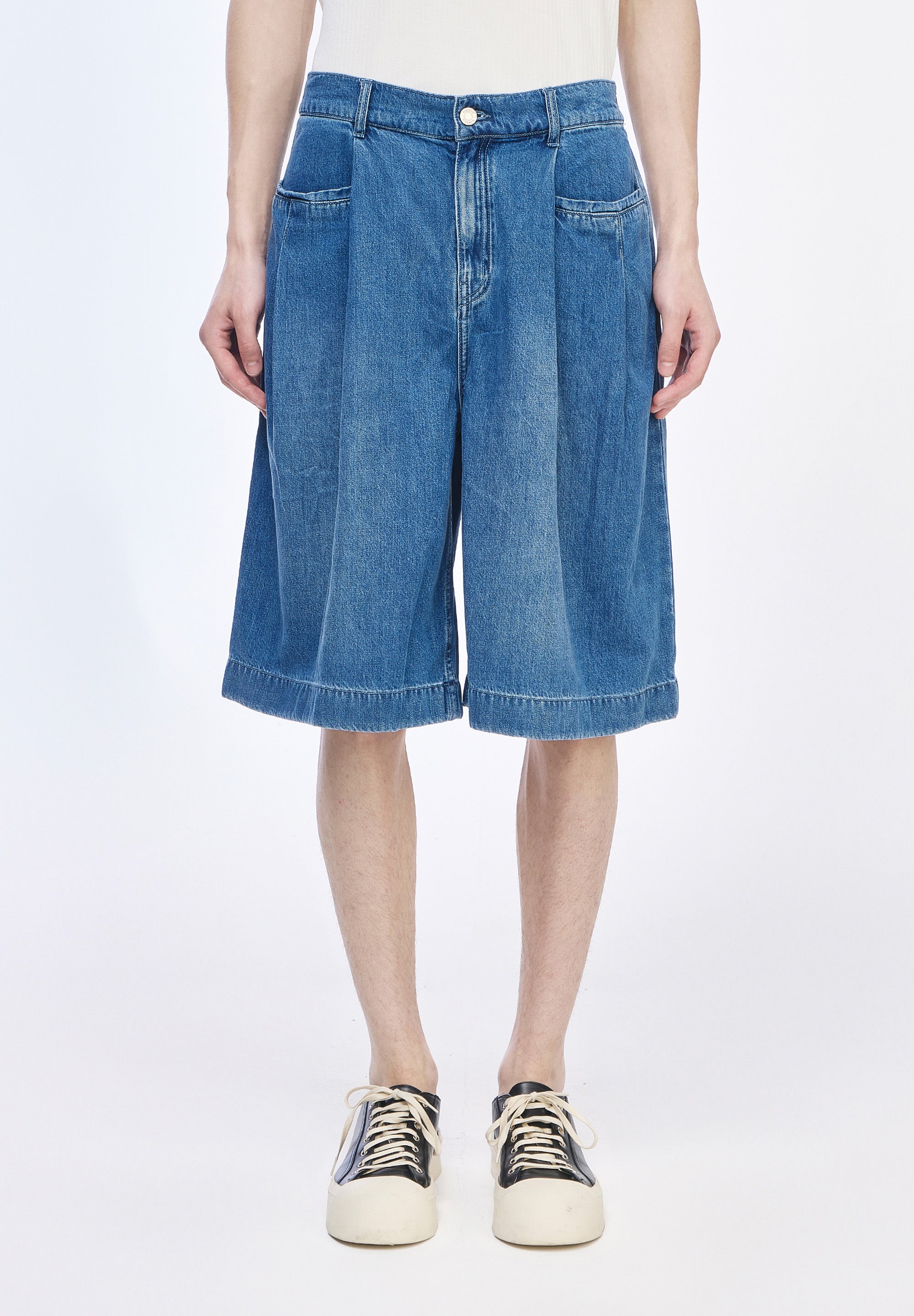 LEVEL VOLUME BERMUDA DENIM