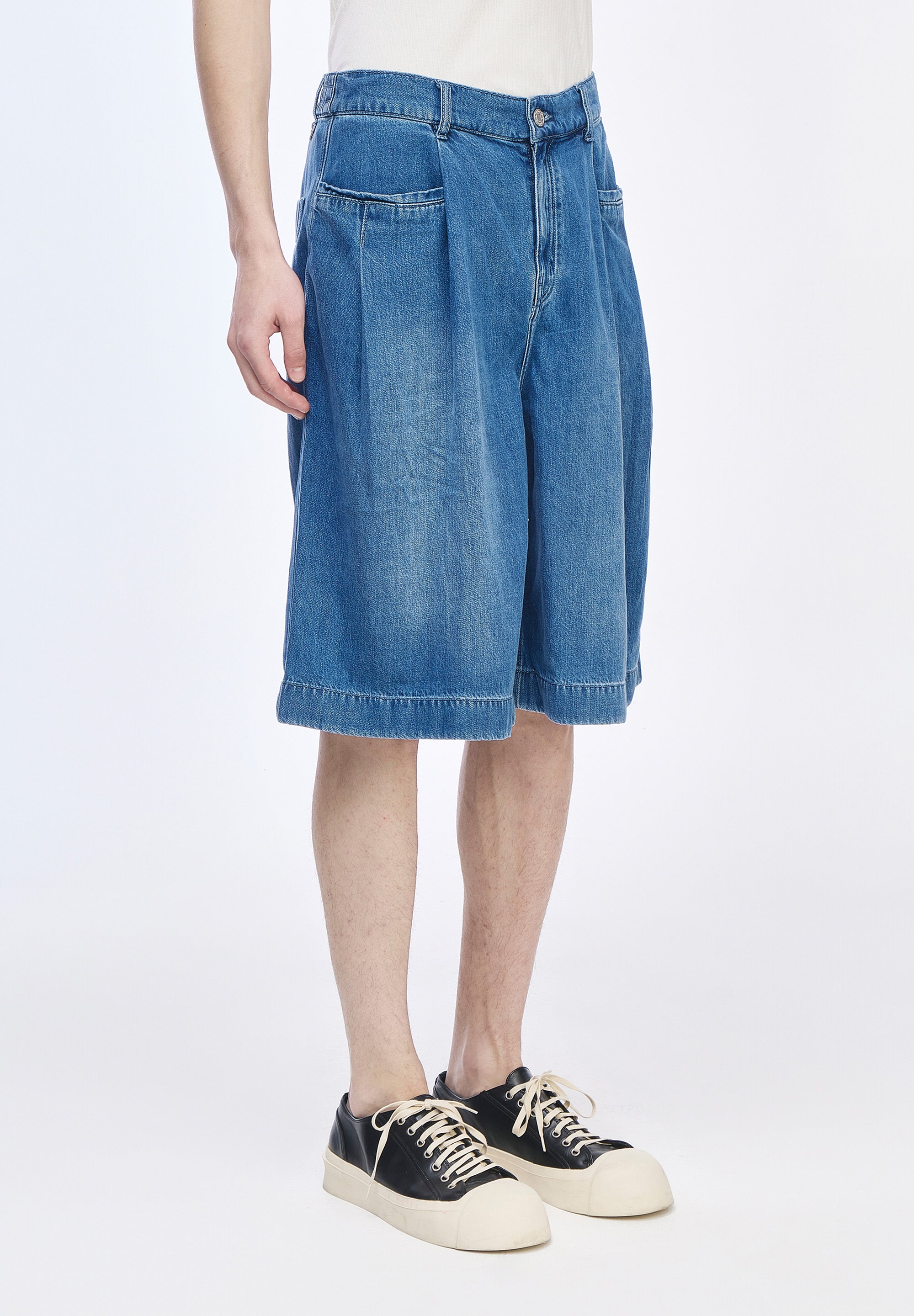 LEVEL VOLUME BERMUDA DENIM