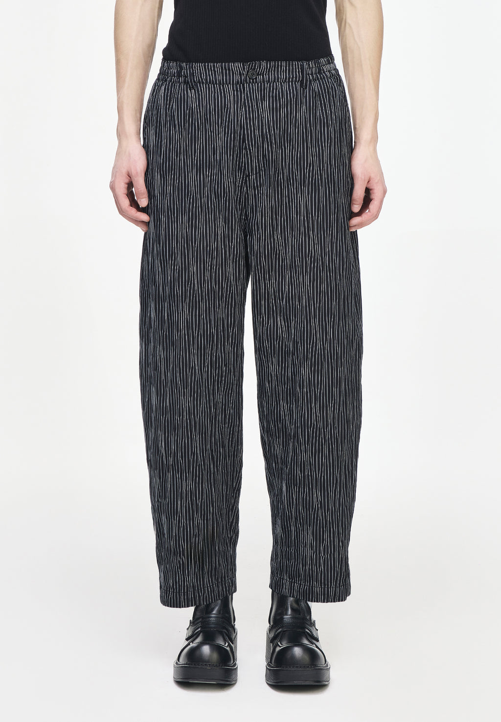 STRIPE PLEATS VOLUME PANTS