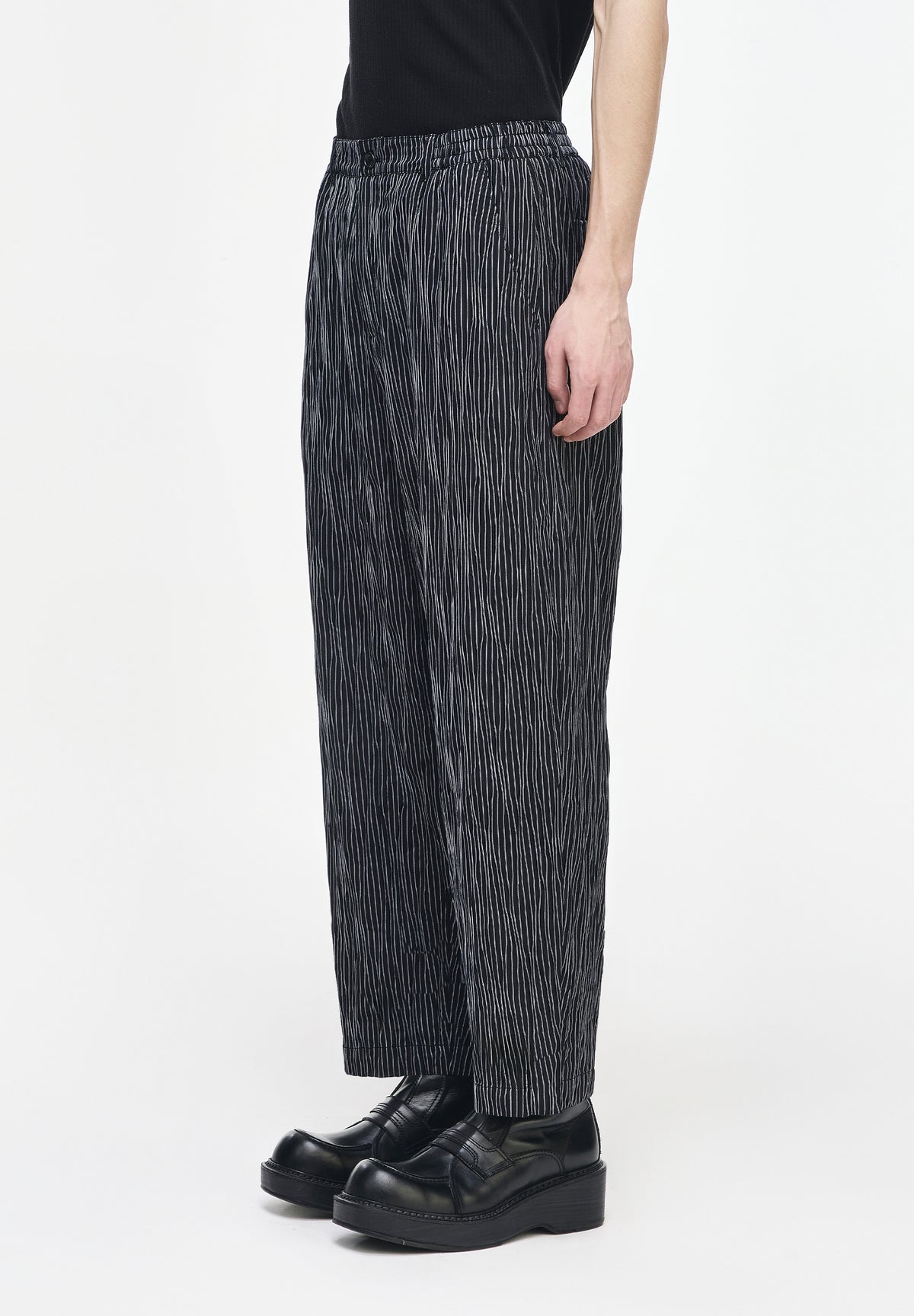 STRIPE PLEATS VOLUME PANTS