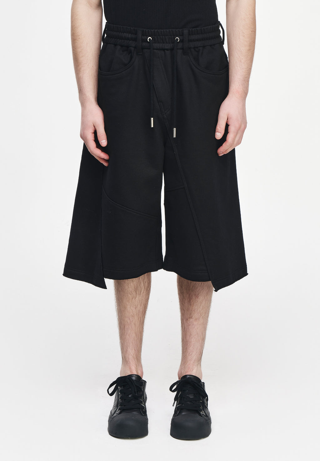 BIASCAST SWEAT SHORTS