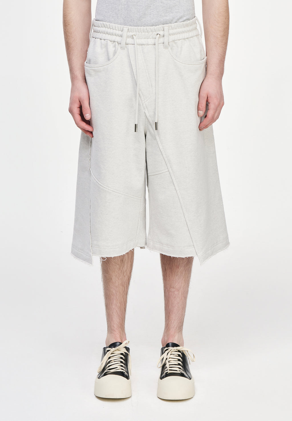 BIASCAST SWEAT SHORTS