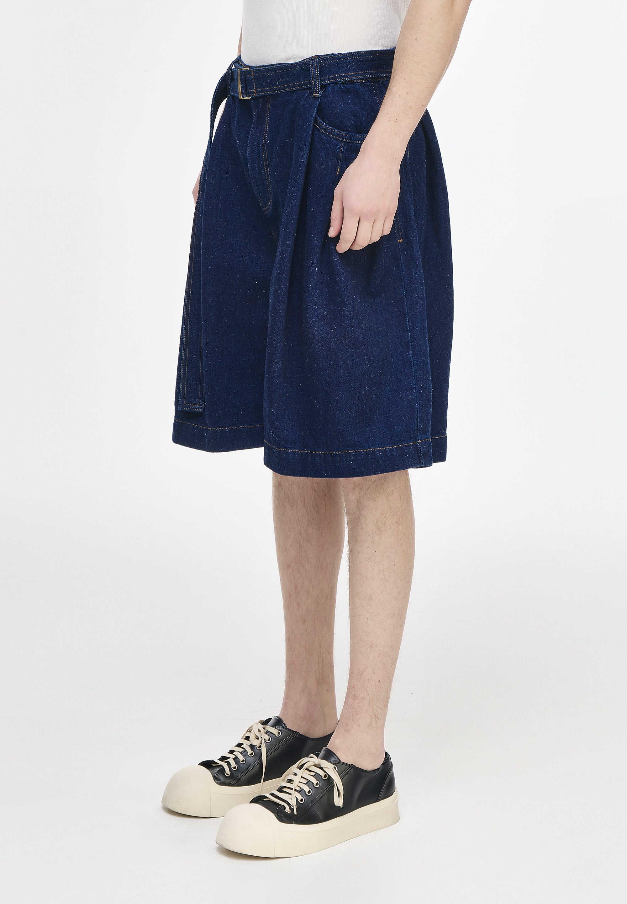 EDGEFOLD VOLUME DENIM SHORTS