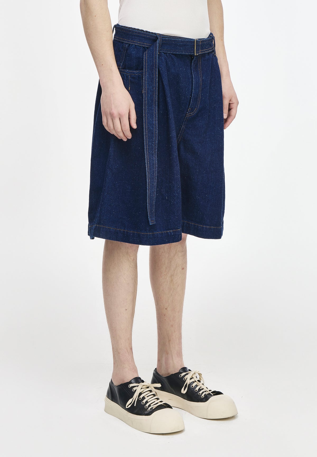 EDGEFOLD VOLUME DENIM SHORTS
