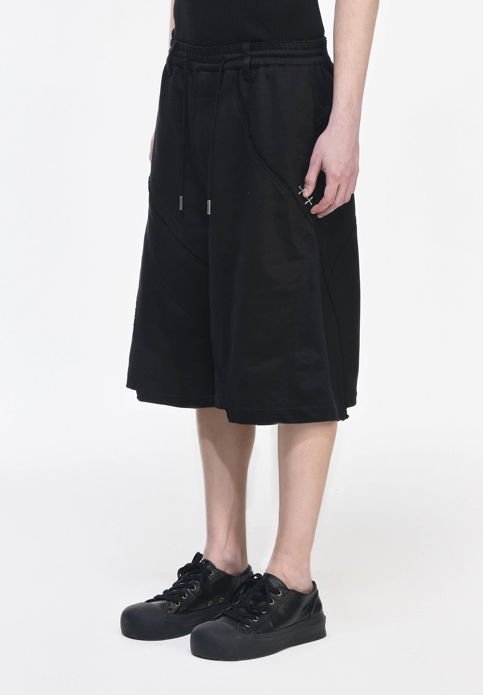 ASCENT BERMUDA SWEAT PANTS