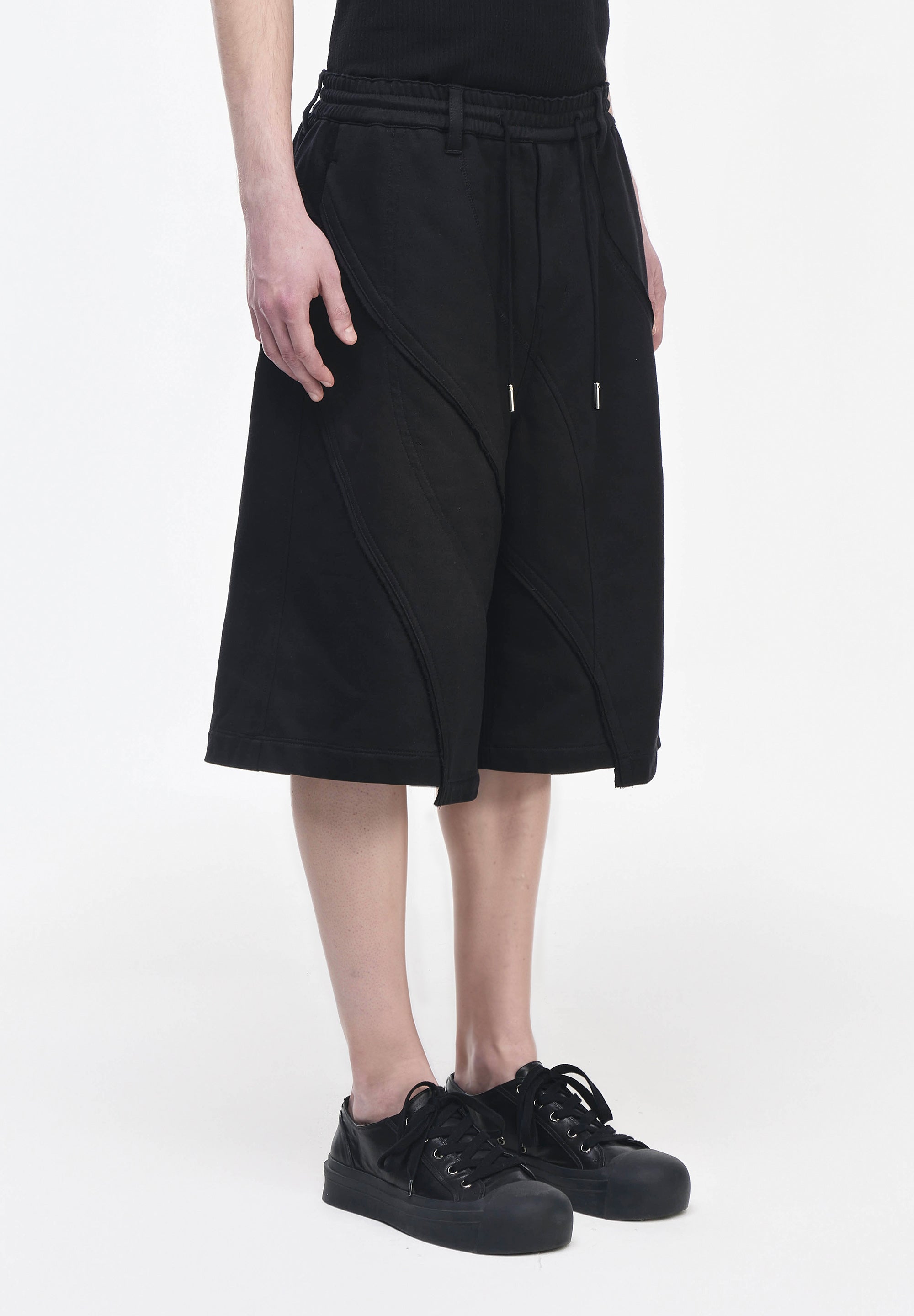ASCENT BERMUDA SWEAT PANTS
