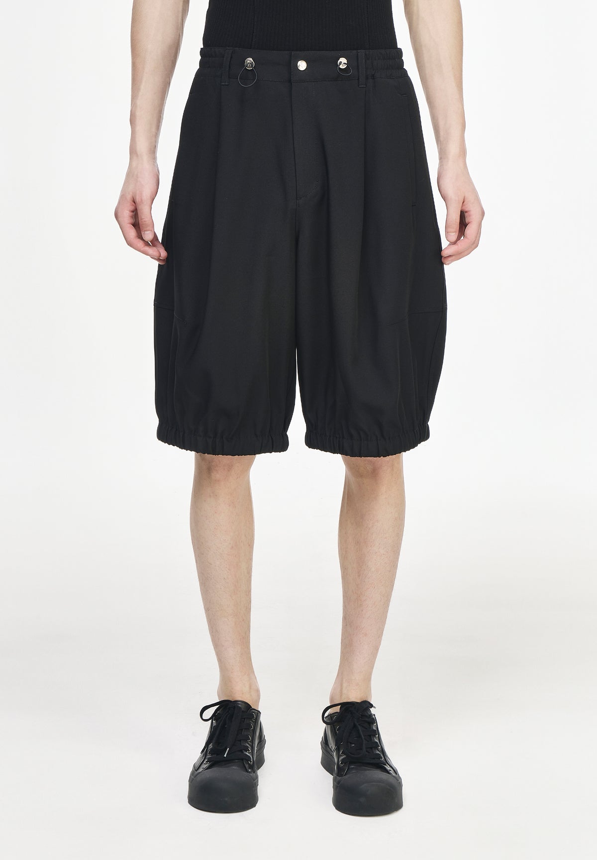 CURVED DART BERMUDA PANTS