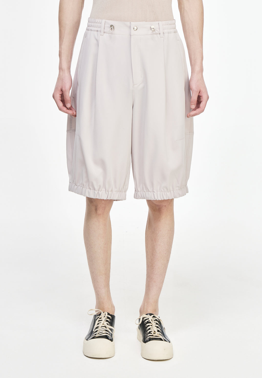 CURVED DART BERMUDA PANTS