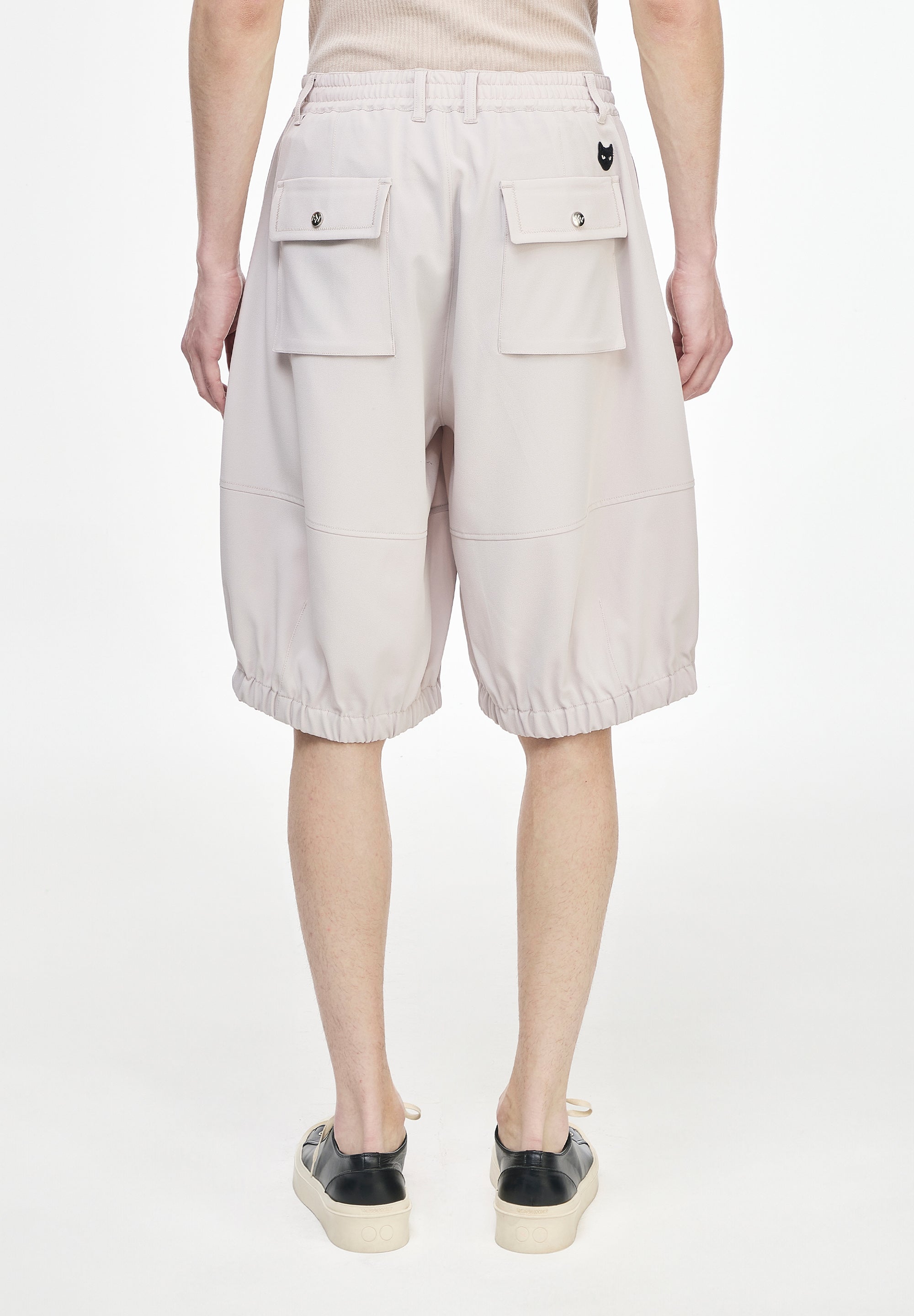 CURVED DART BERMUDA PANTS