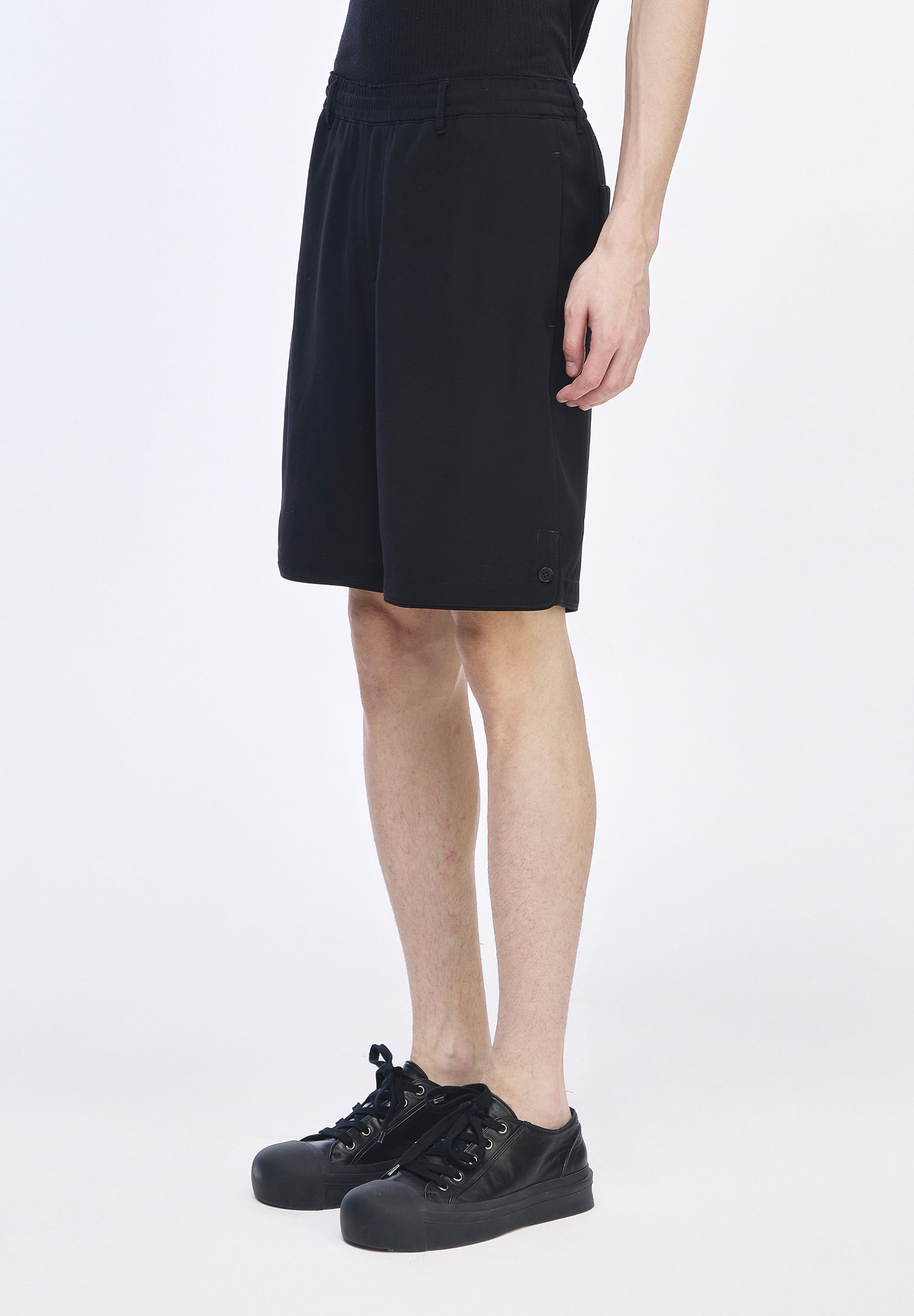 LIMINAL TRACE SHORTS