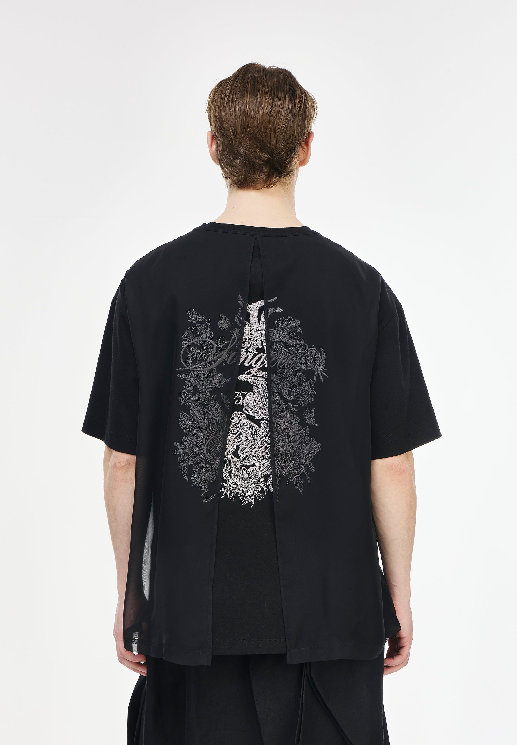 GHOST FLOWER EMBROIDERED T SHIRT