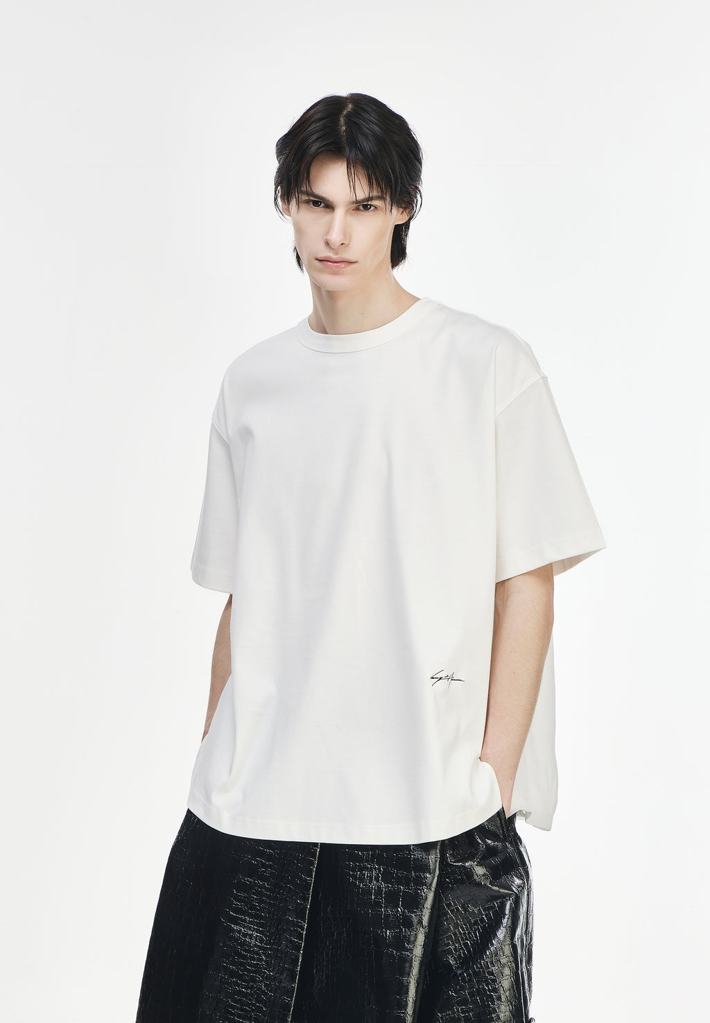 GHOST FLOWER EMBROIDERED T SHIRT