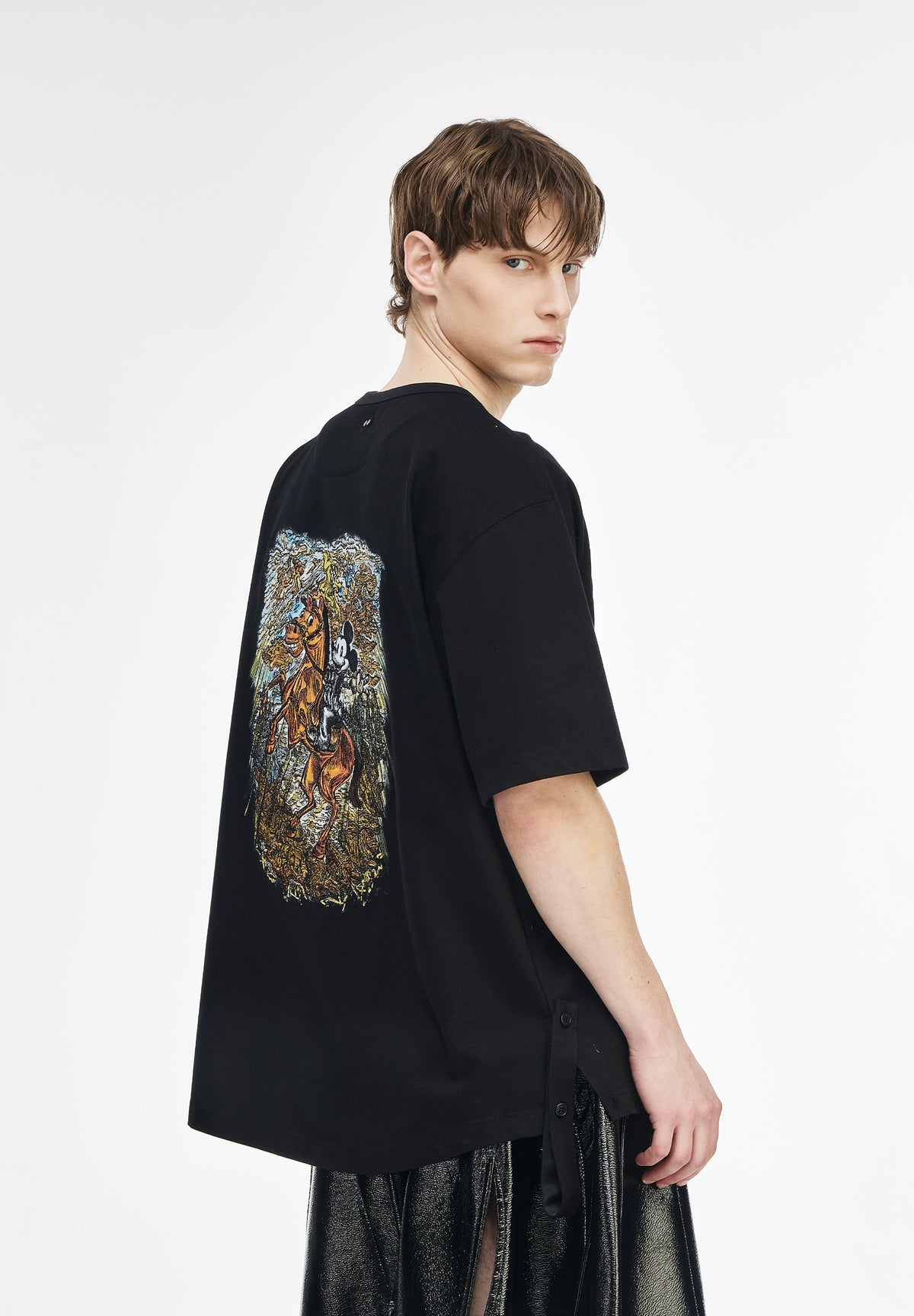 KNIGHT MICKEY EMBROIDERED T SHIRT