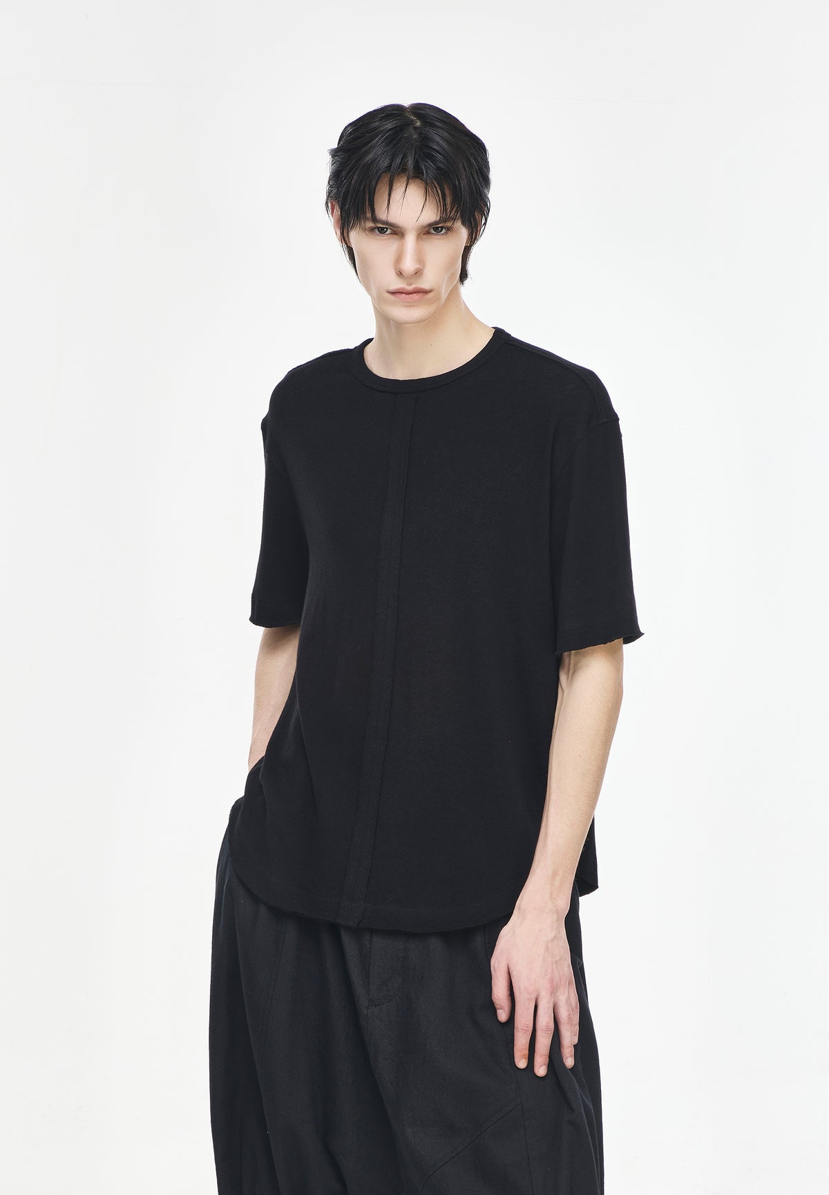 MONOLITH U NECK T SHIRT