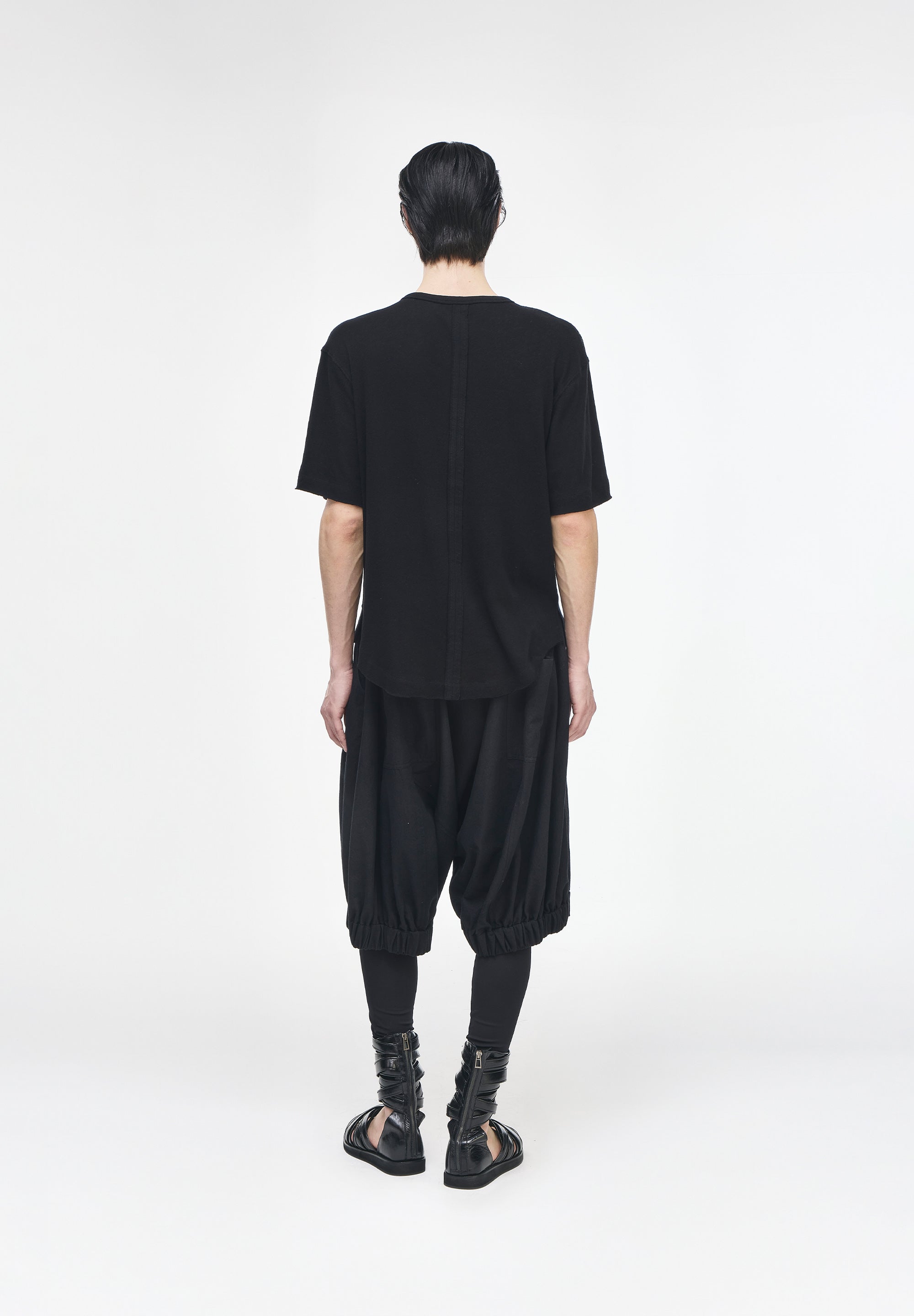 MONOLITH U NECK T SHIRT