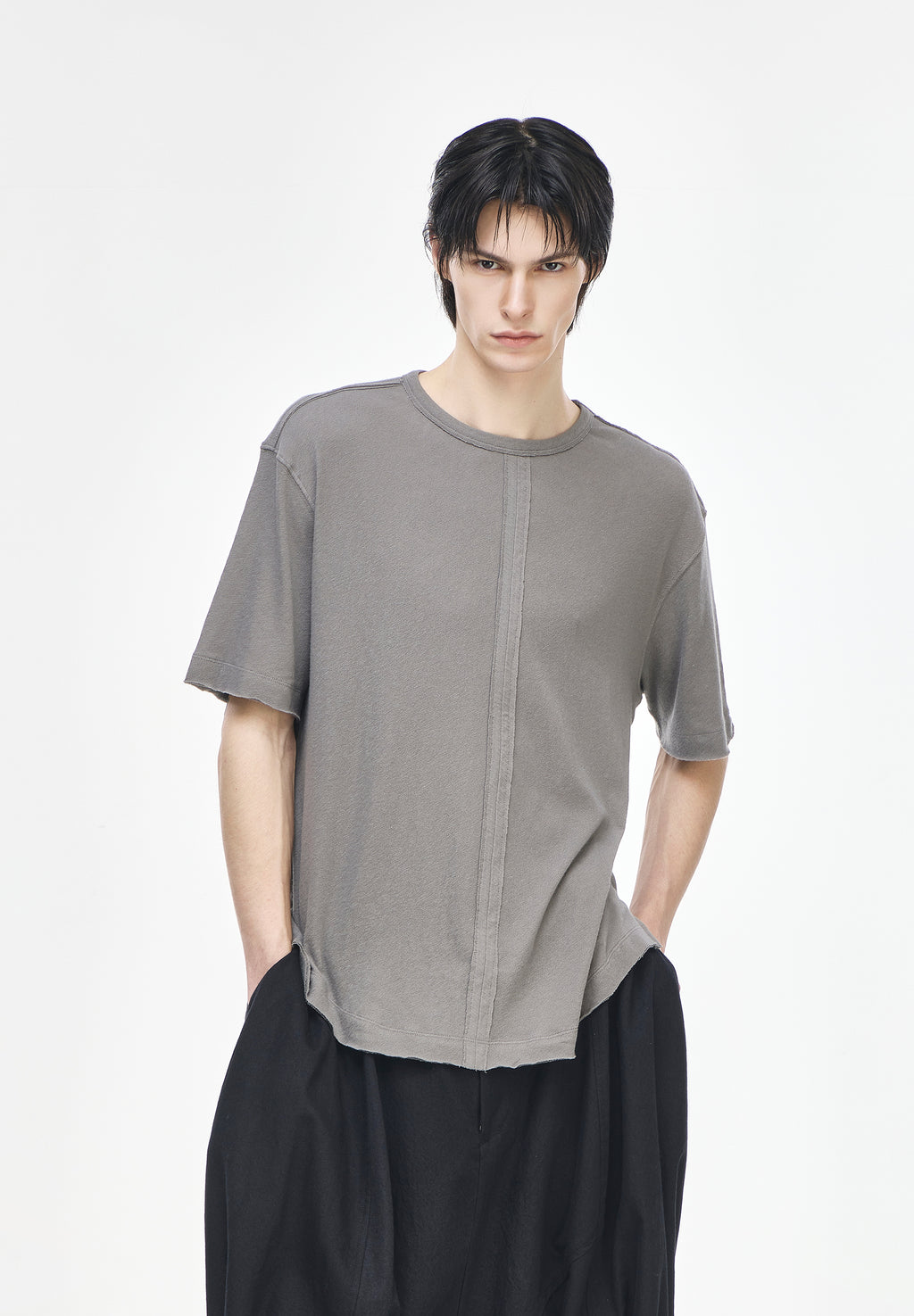 MONOLITH U NECK T SHIRT