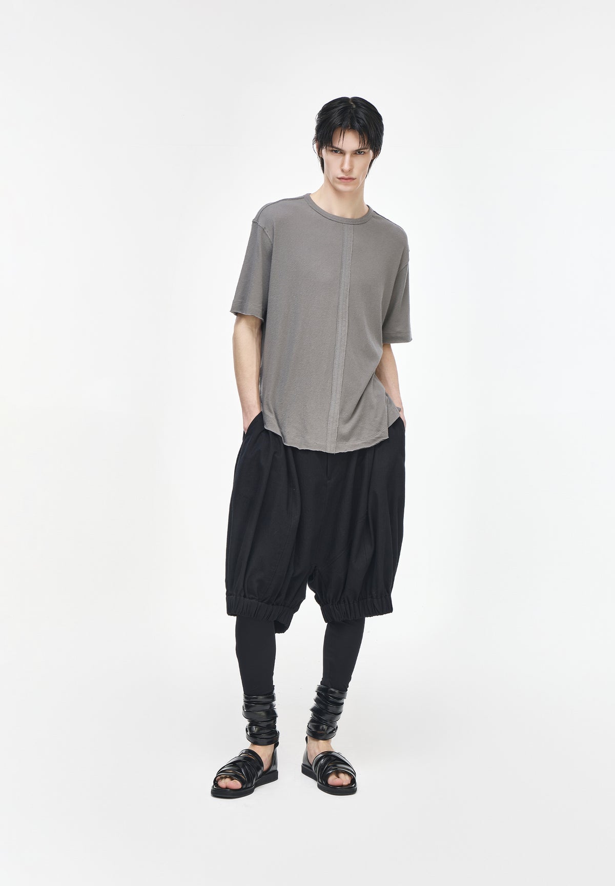 MONOLITH U NECK T SHIRT