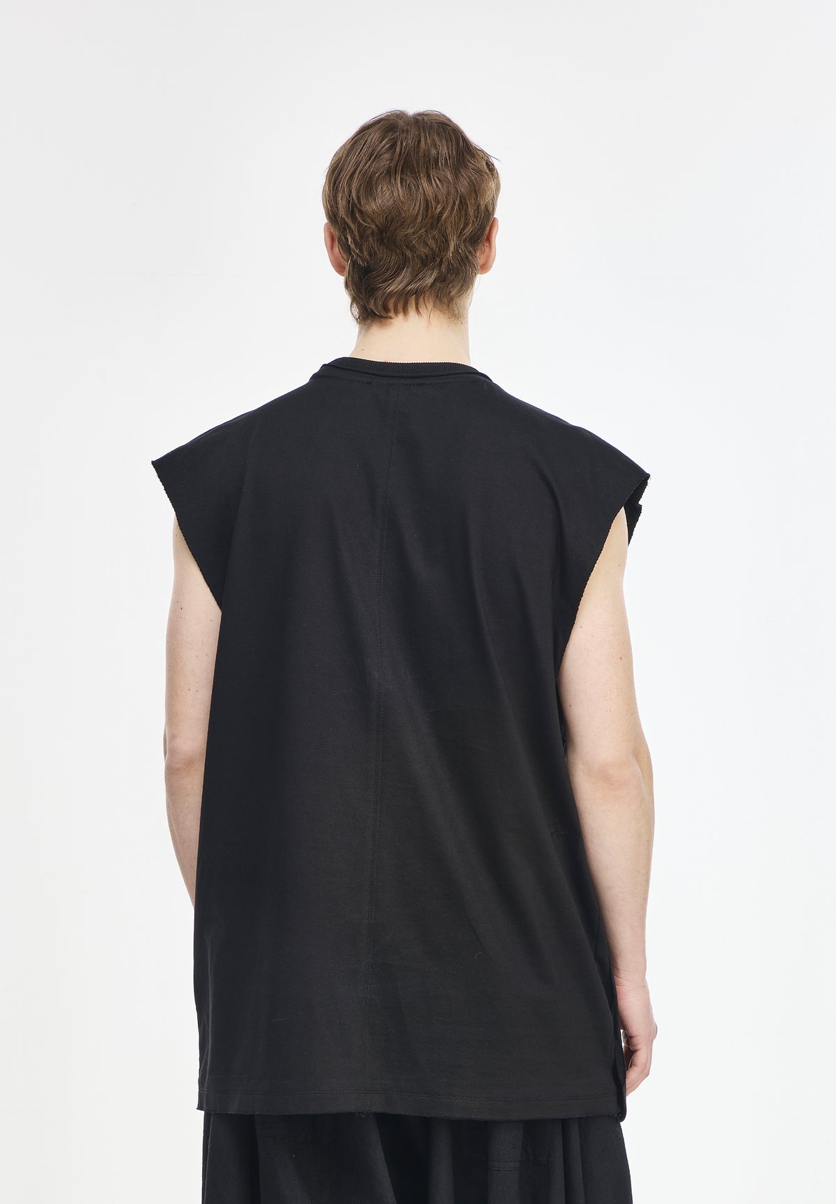 FRAGMENT SLEEVELESS