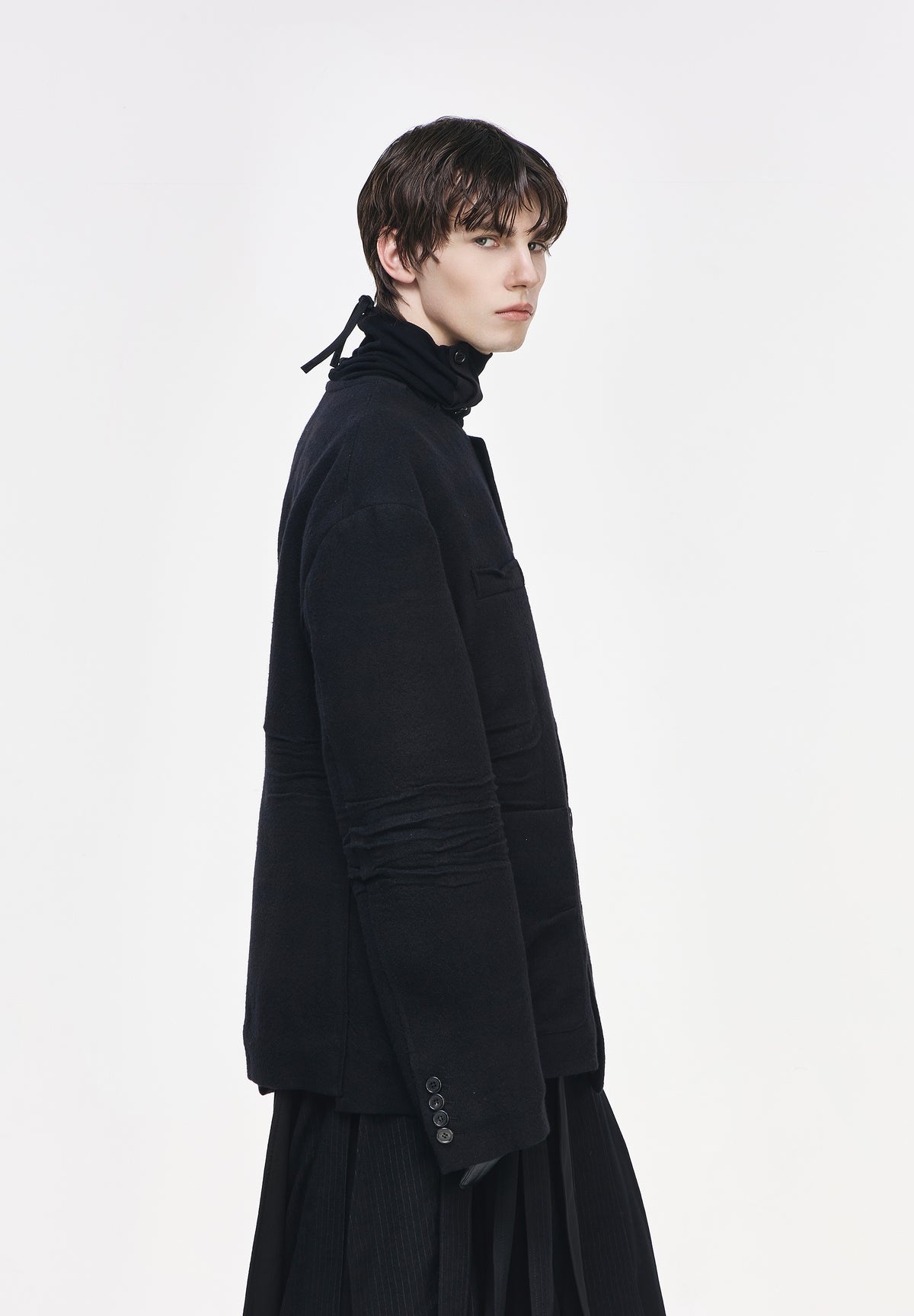 CASCADE ROUND NECK JACKET