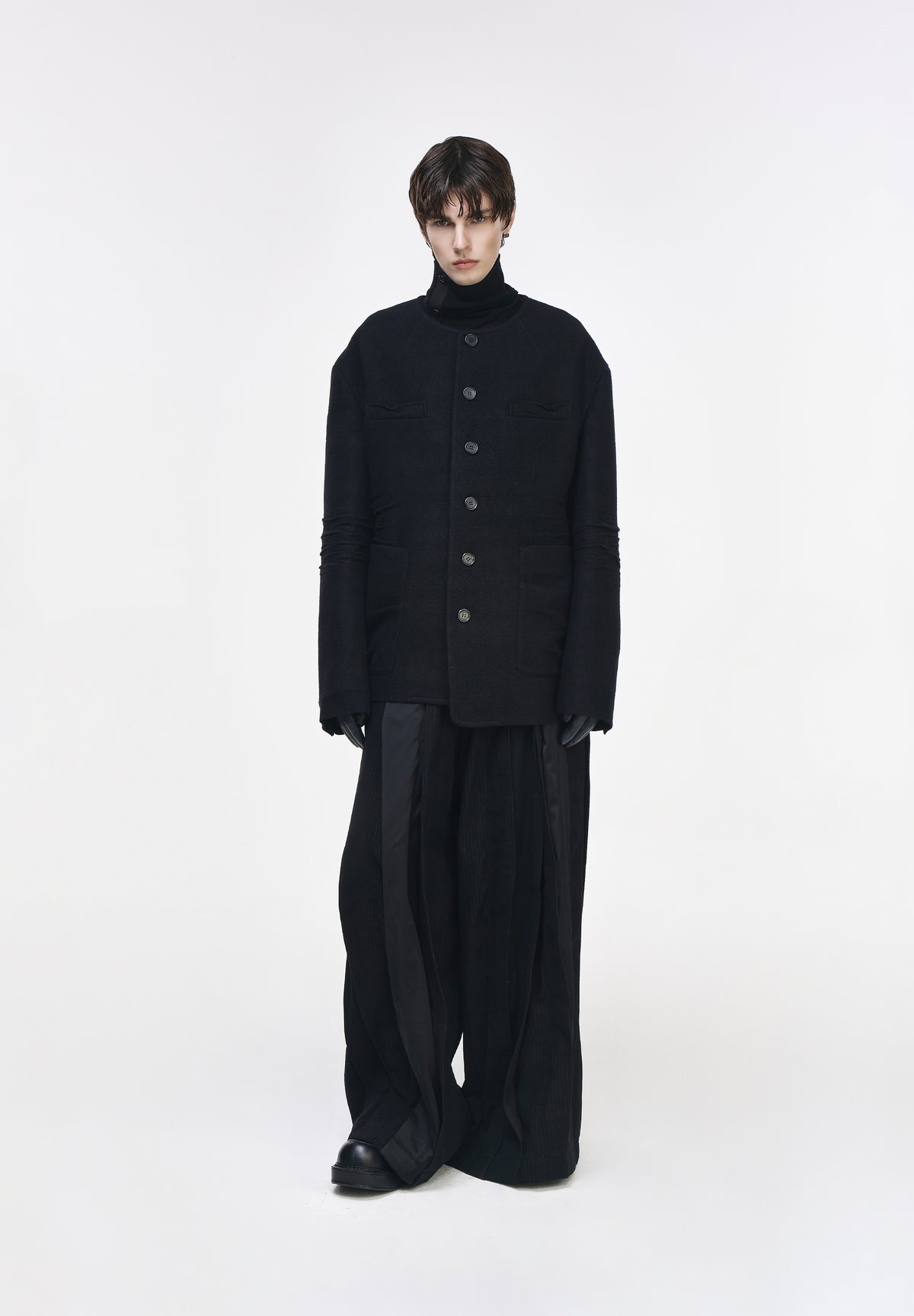 CASCADE ROUND NECK JACKET