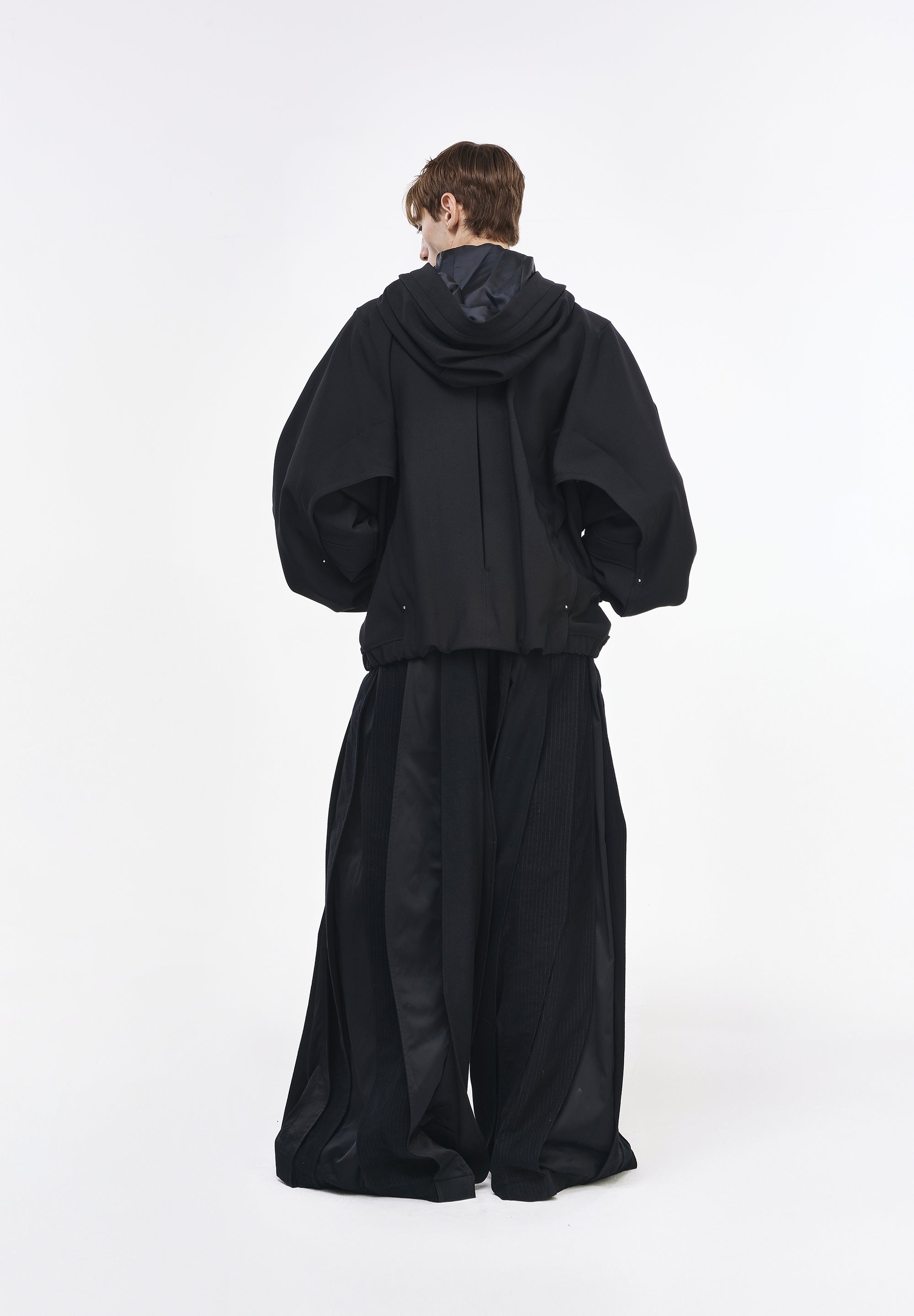 ARMOR HOOD JUMPER