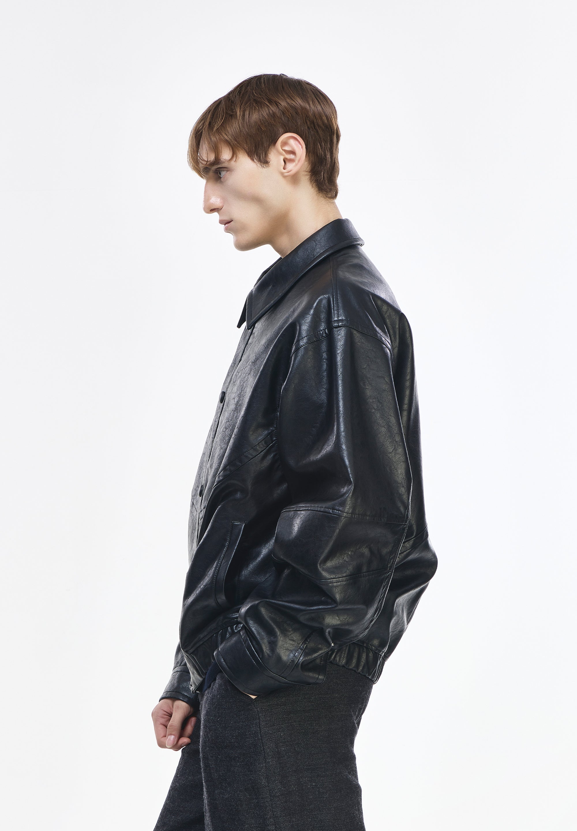 ARMOR LEATHER TRUCKER