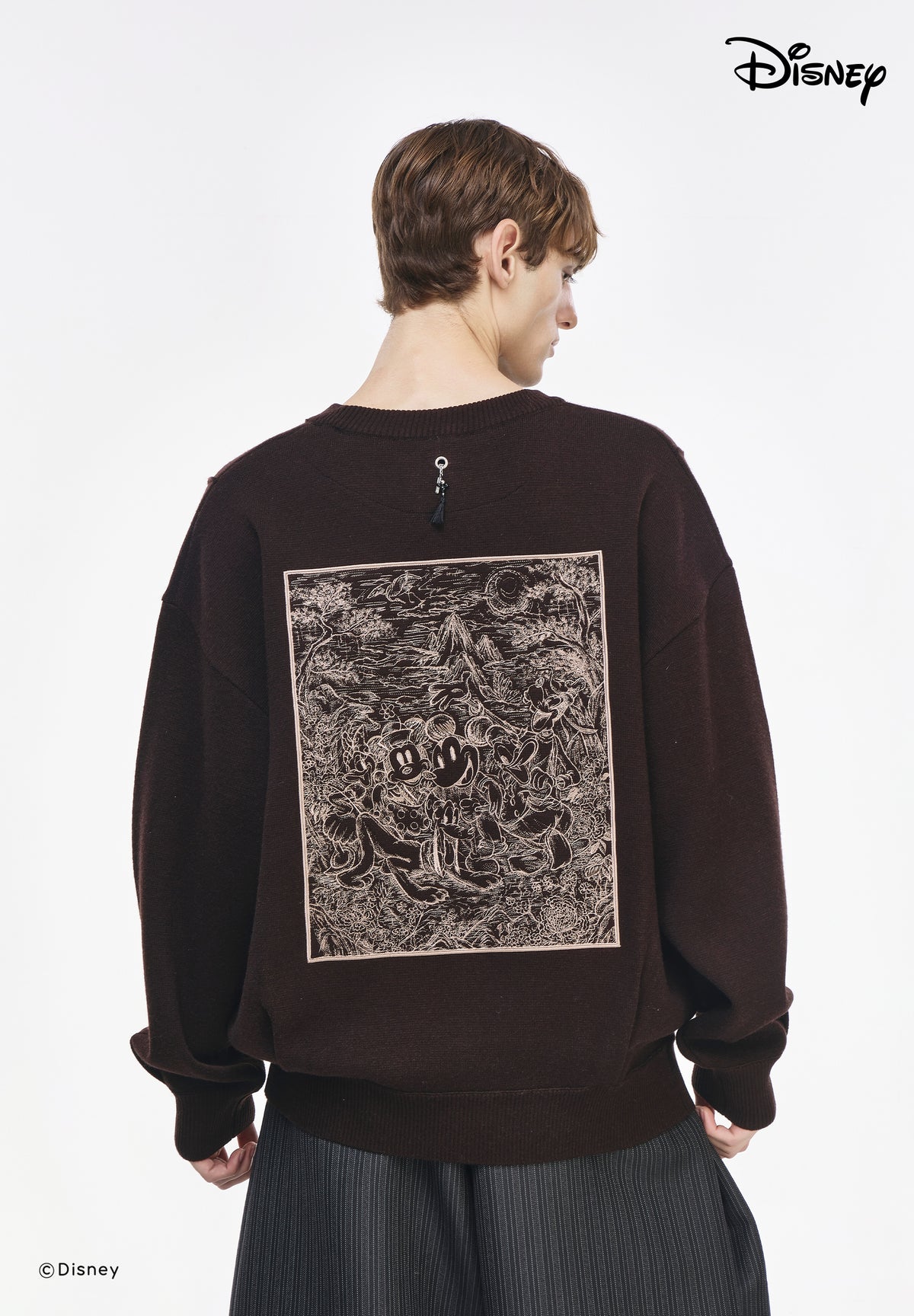 MINHWA FRIENDS ROUND NECK KNIT