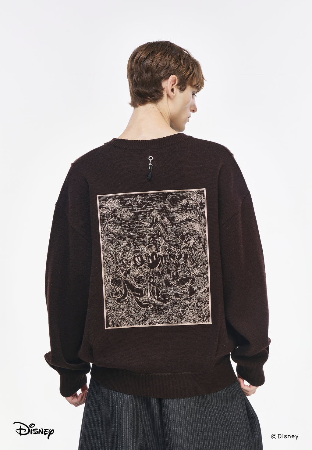 MINHWA FRIENDS ROUND NECK KNIT